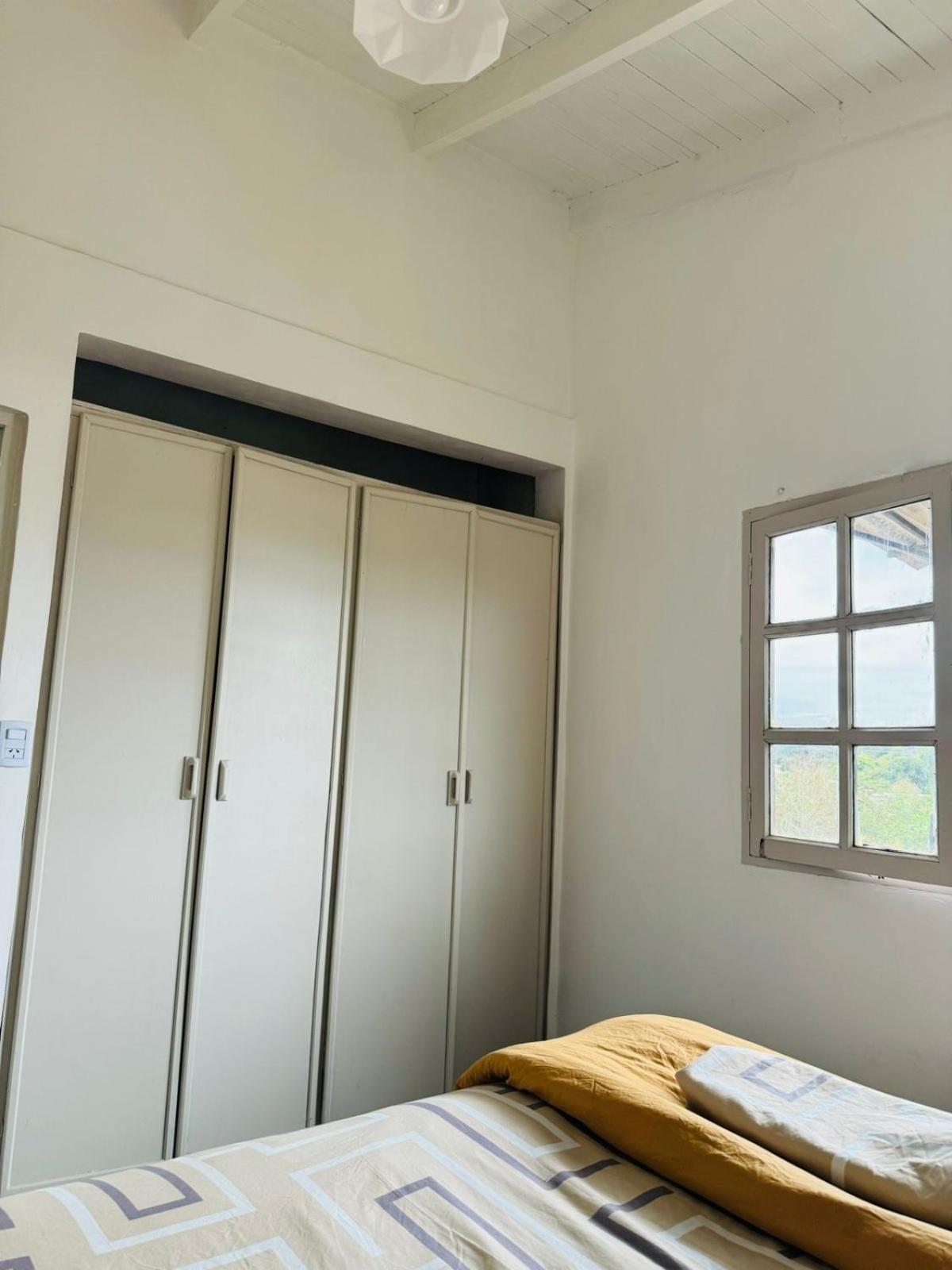 Casa S&G grande con 3 habitaciones, 8 personas, piscina privada, cochera, aire acondicionado, TV, wifi, excelente ubicacion