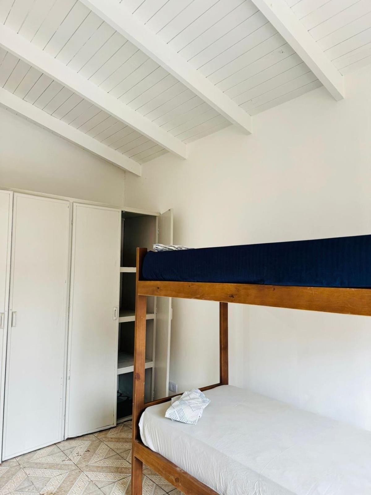 Casa S&G grande con 3 habitaciones, 8 personas, piscina privada, cochera, aire acondicionado, TV, wifi, excelente ubicacion