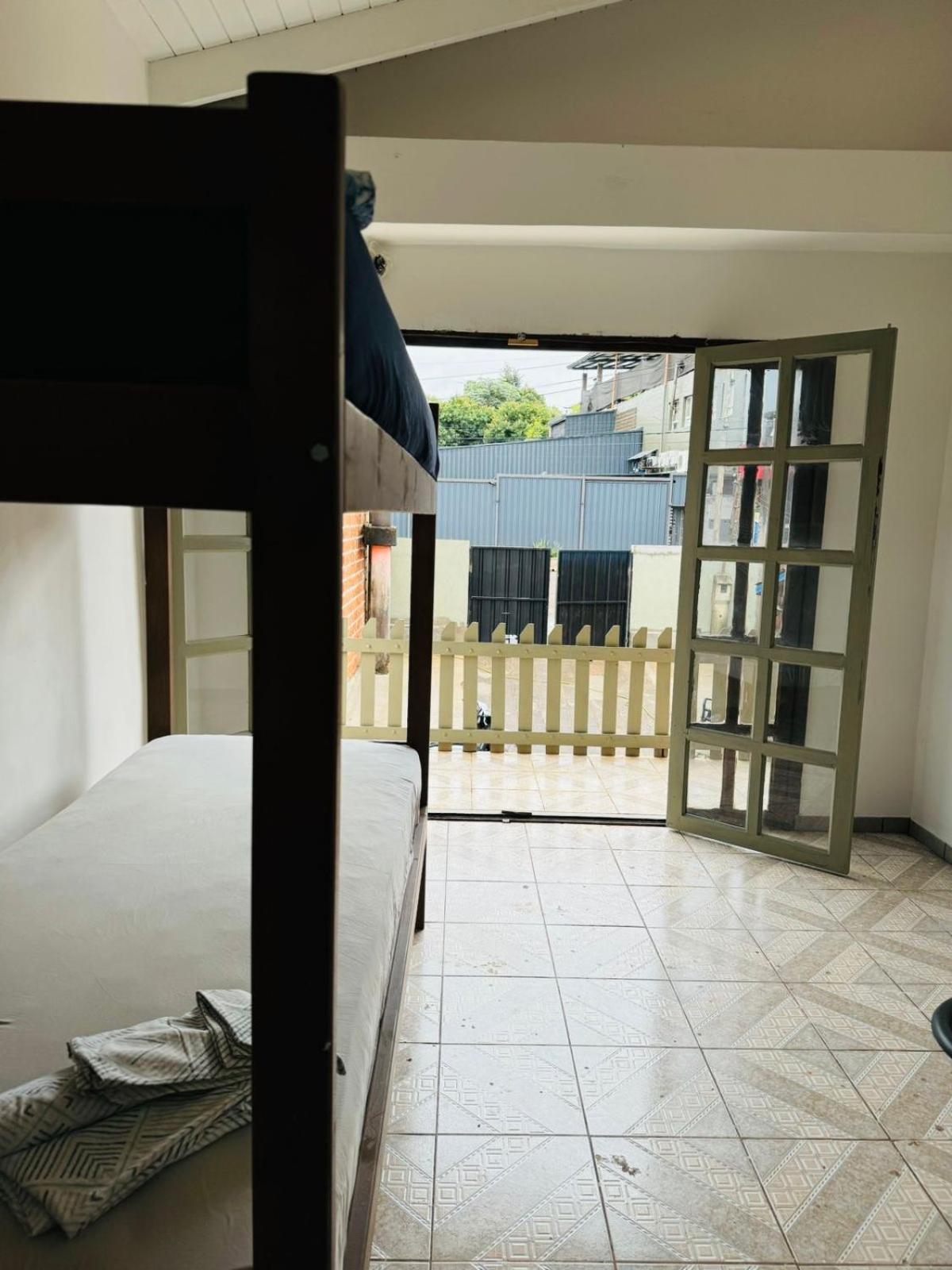 Casa S&G grande con 3 habitaciones, 8 personas, piscina privada, cochera, aire acondicionado, TV, wifi, excelente ubicacion
