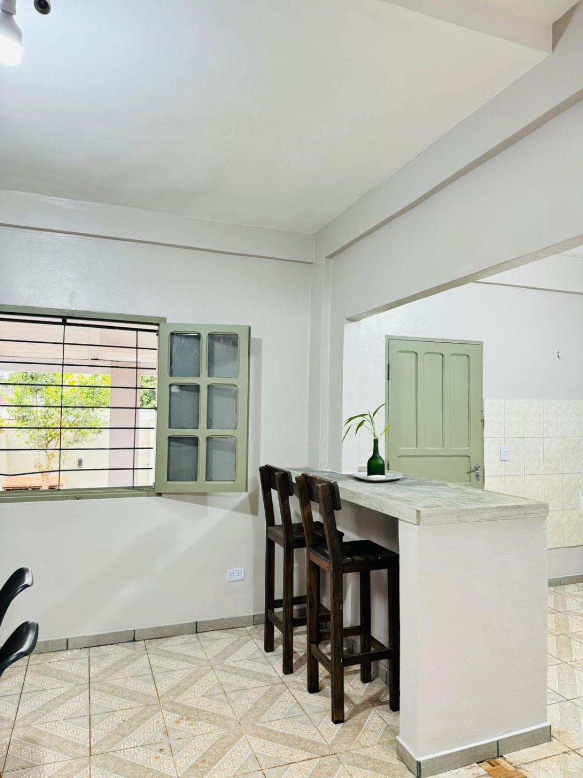Casa S&G grande con 3 habitaciones, 8 personas, piscina privada, cochera, aire acondicionado, TV, wifi, excelente ubicacion