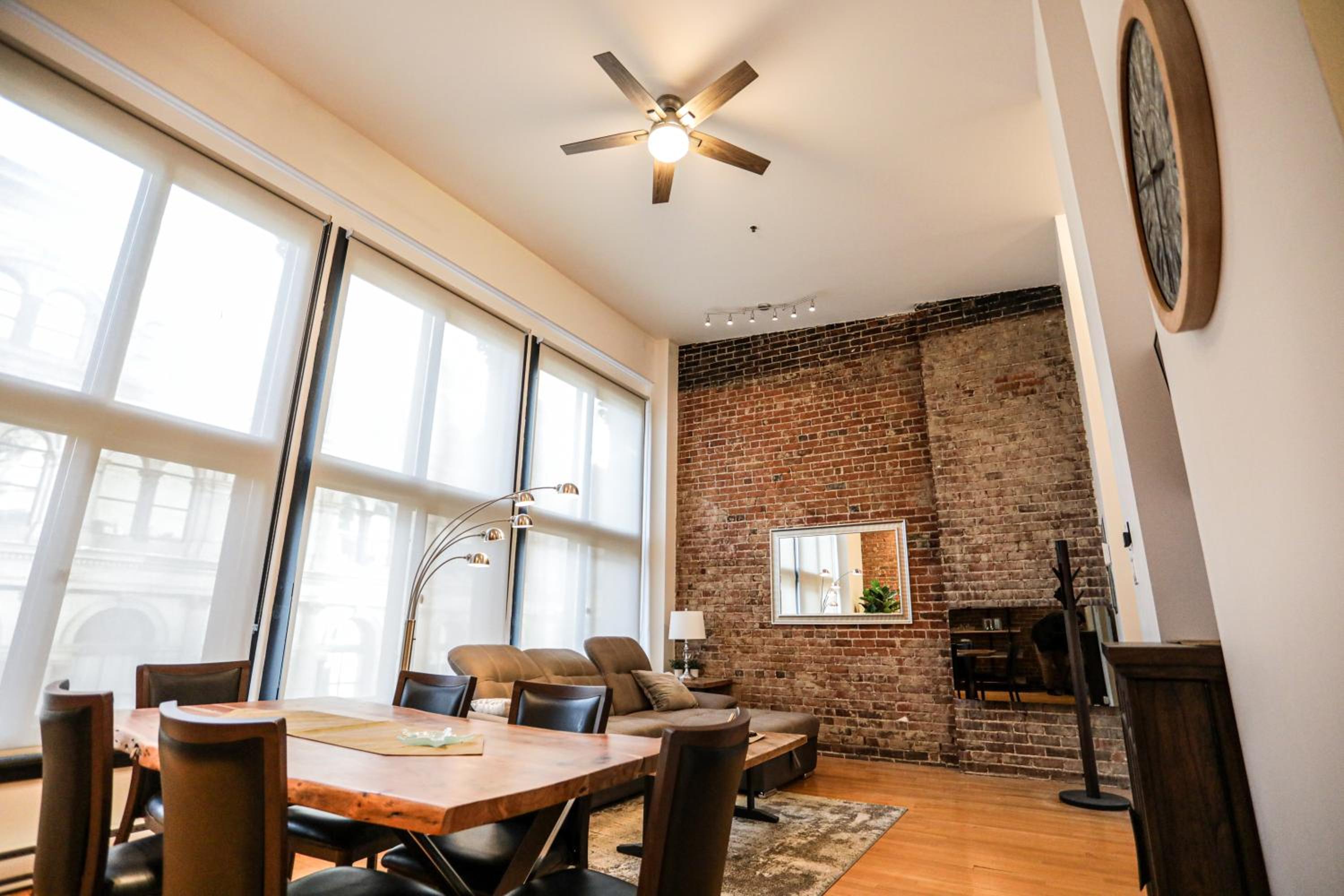 Elegant 1 bedroom apartment in old port - 202