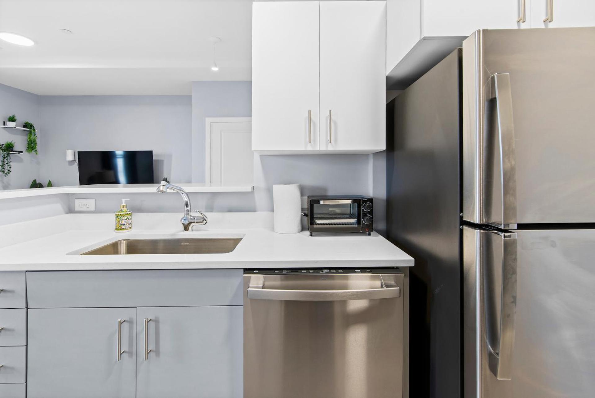 Boston Vacations - Furnished Apartments near Encore - Property Image 4