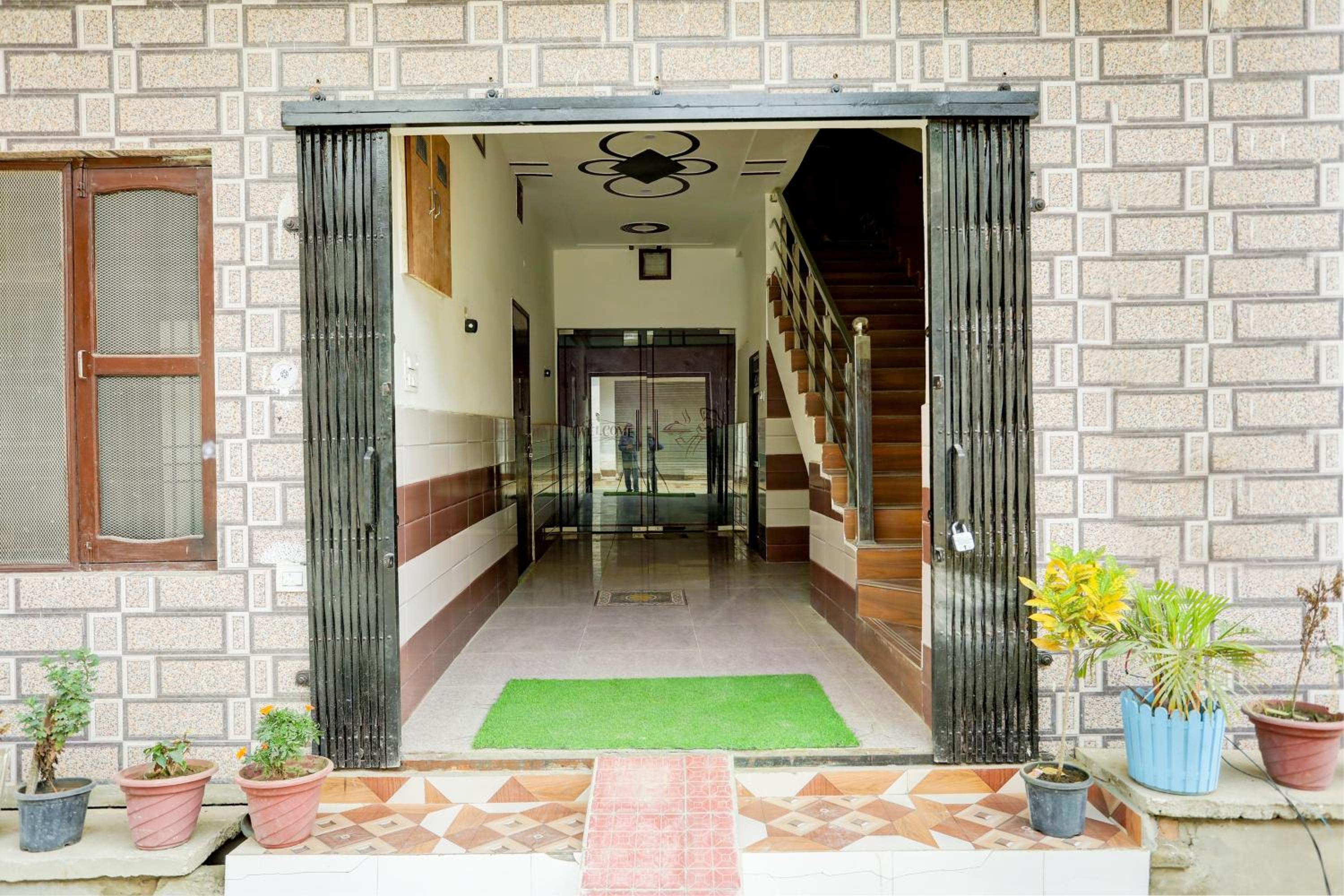 Hotel O SHARMA GUEST HOUSE
