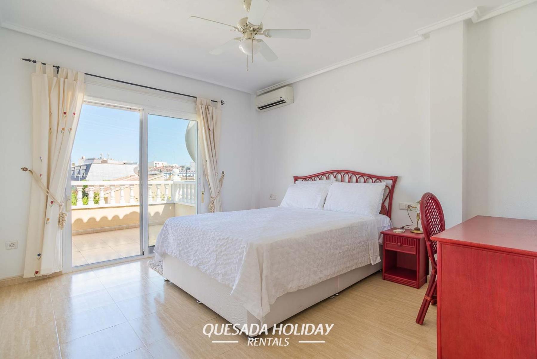 Stunning Central Villa Rosa in Ciudad Quesada Rojales Spacious 4-Bedroom Retreat with Private Pool