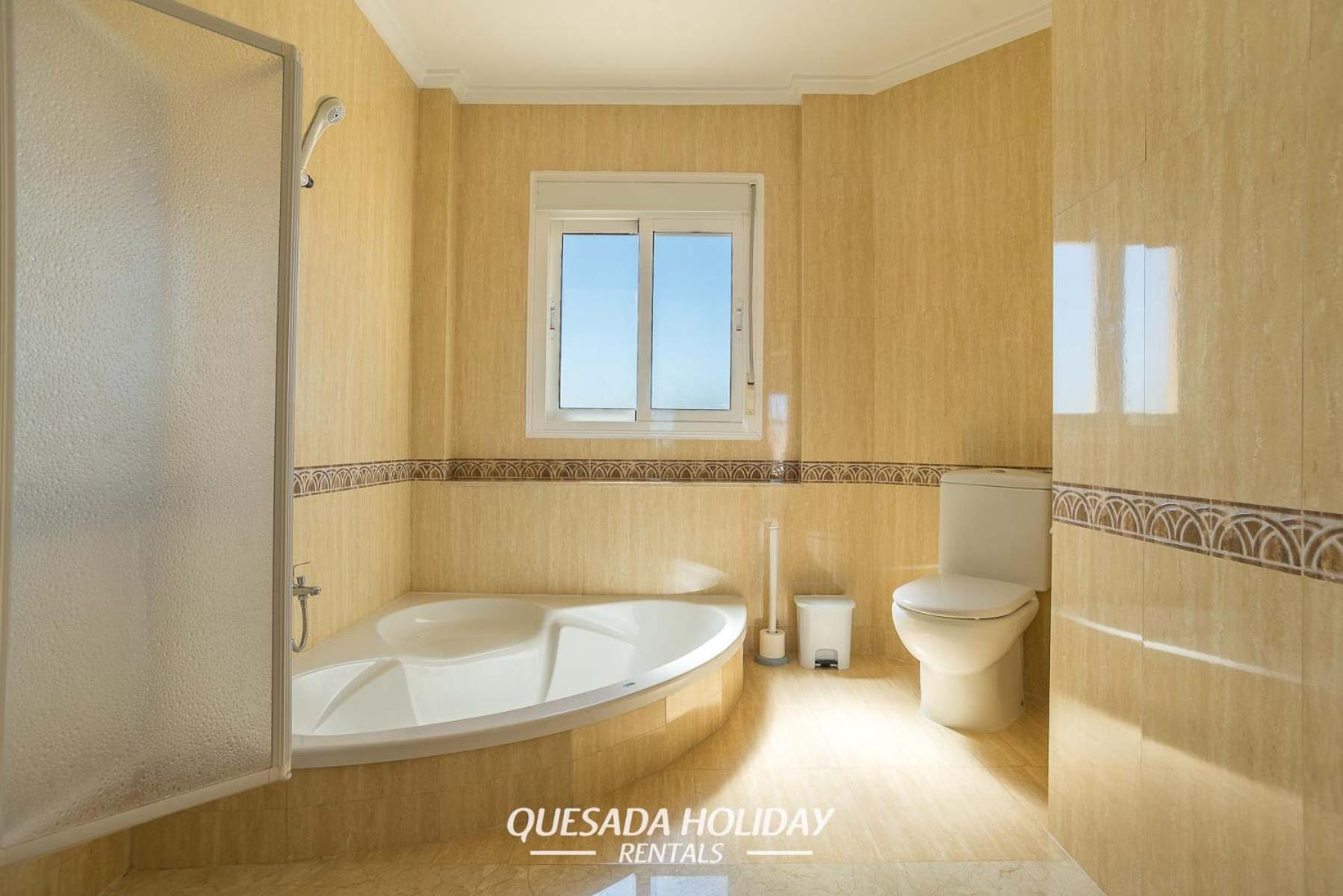 Stunning Central Villa Rosa in Ciudad Quesada Rojales Spacious 4-Bedroom Retreat with Private Pool