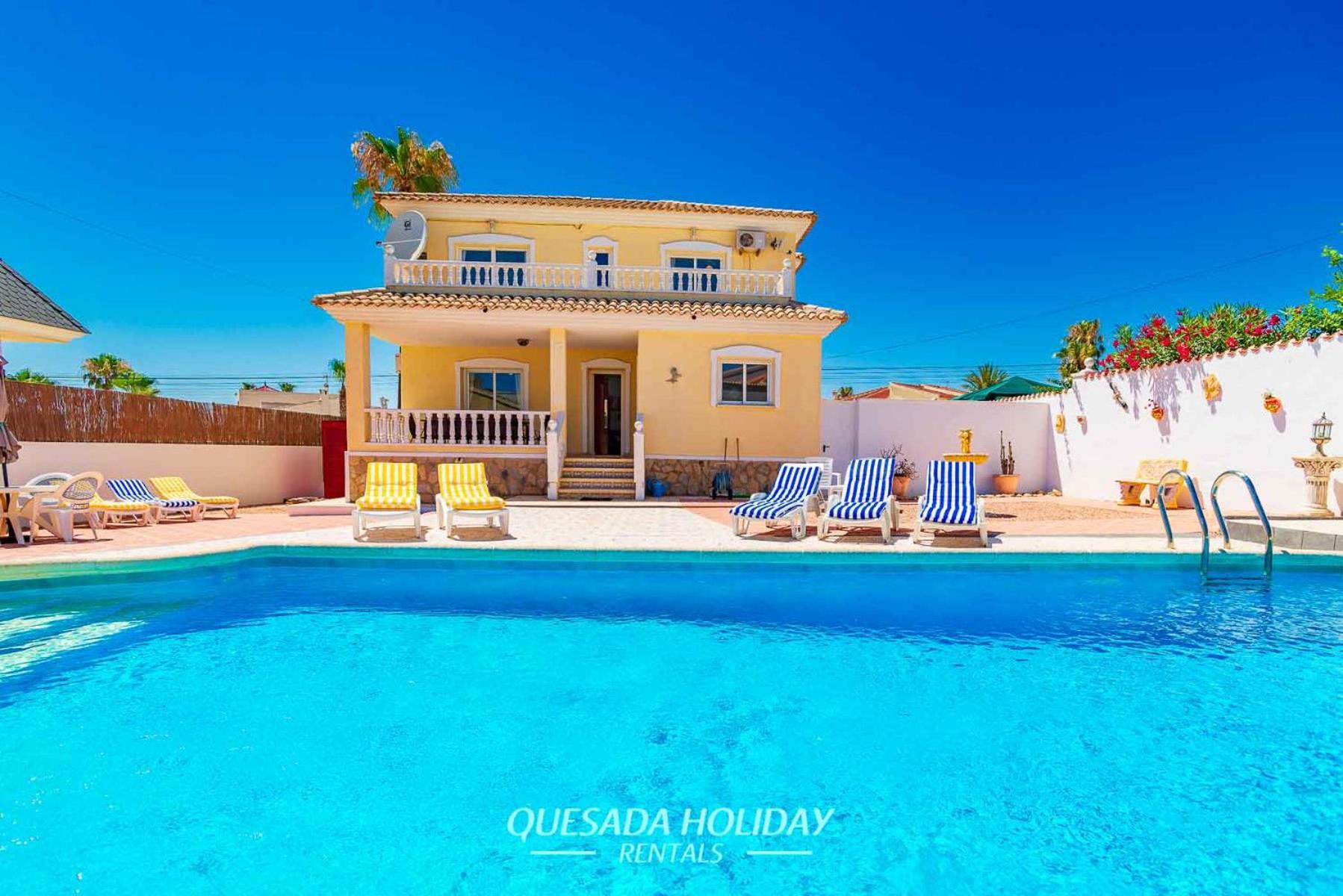 Stunning Central Villa Rosa in Ciudad Quesada Rojales Spacious 4-Bedroom Retreat with Private Pool