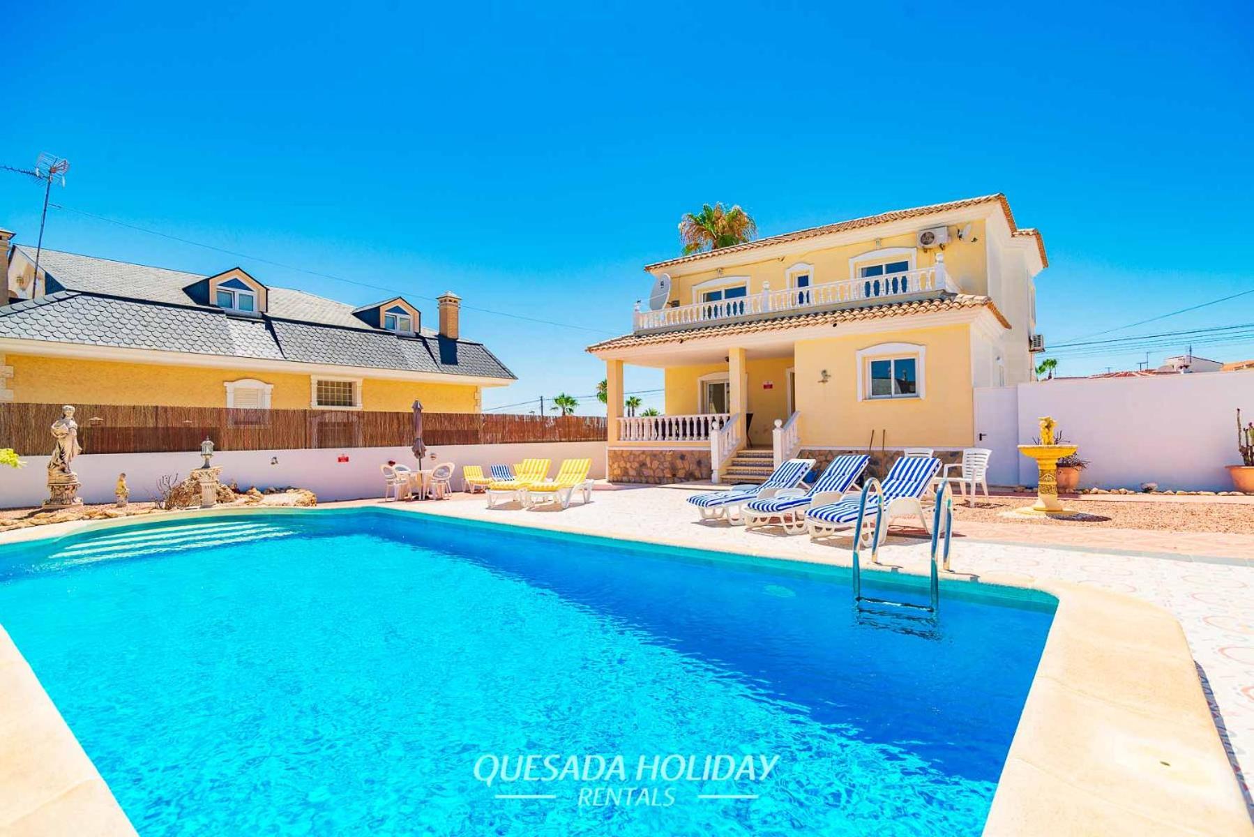 Stunning Central Villa Rosa in Ciudad Quesada Rojales Spacious 4-Bedroom Retreat with Private Pool