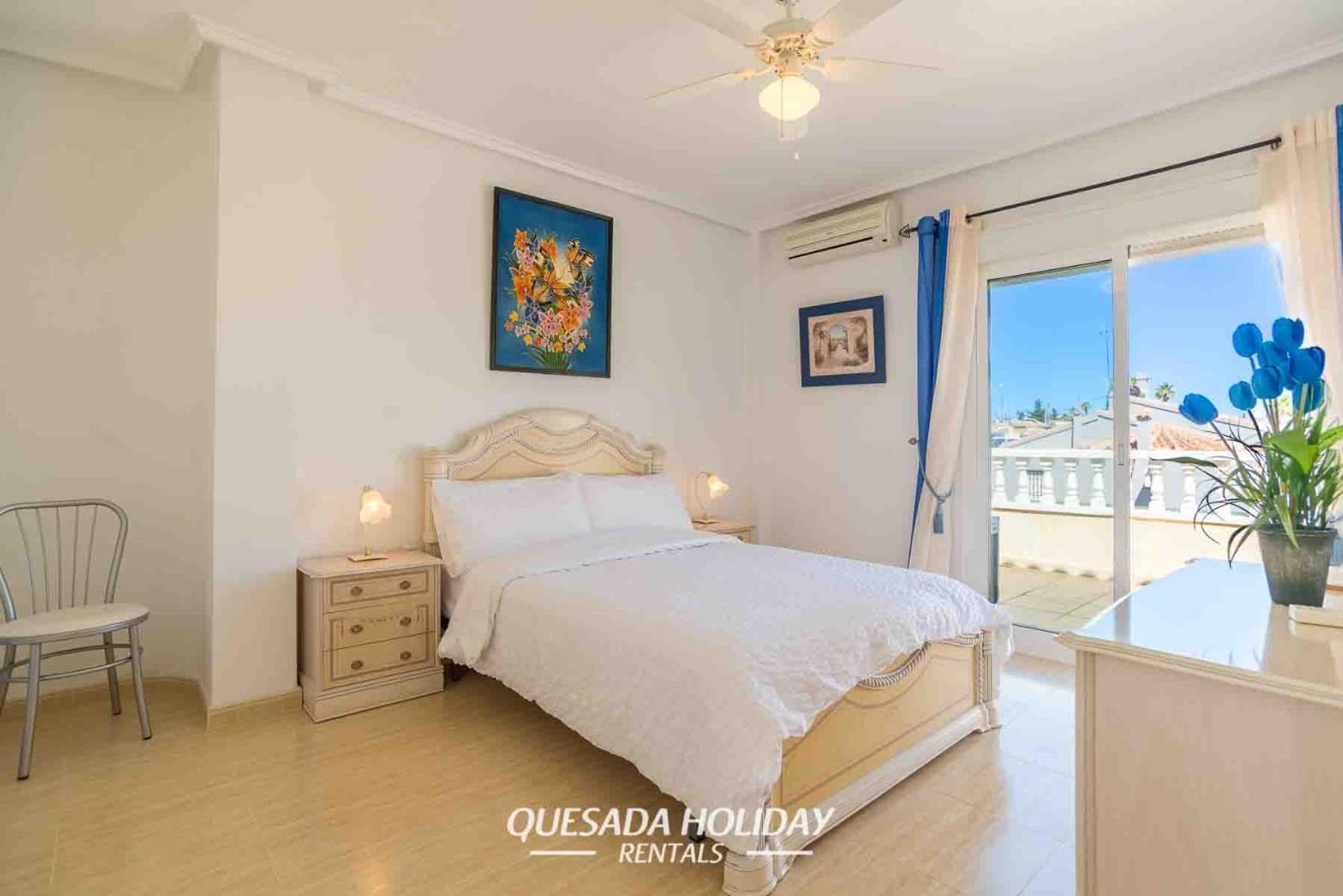 Stunning Central Villa Rosa in Ciudad Quesada Rojales Spacious 4-Bedroom Retreat with Private Pool