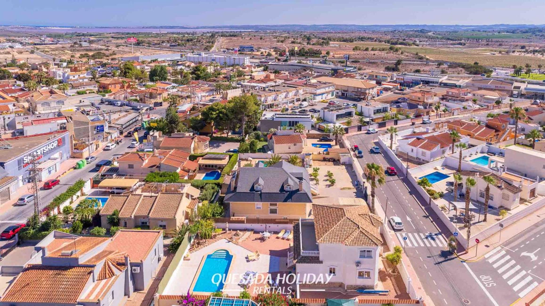 Stunning Central Villa Rosa in Ciudad Quesada Rojales Spacious 4-Bedroom Retreat with Private Pool