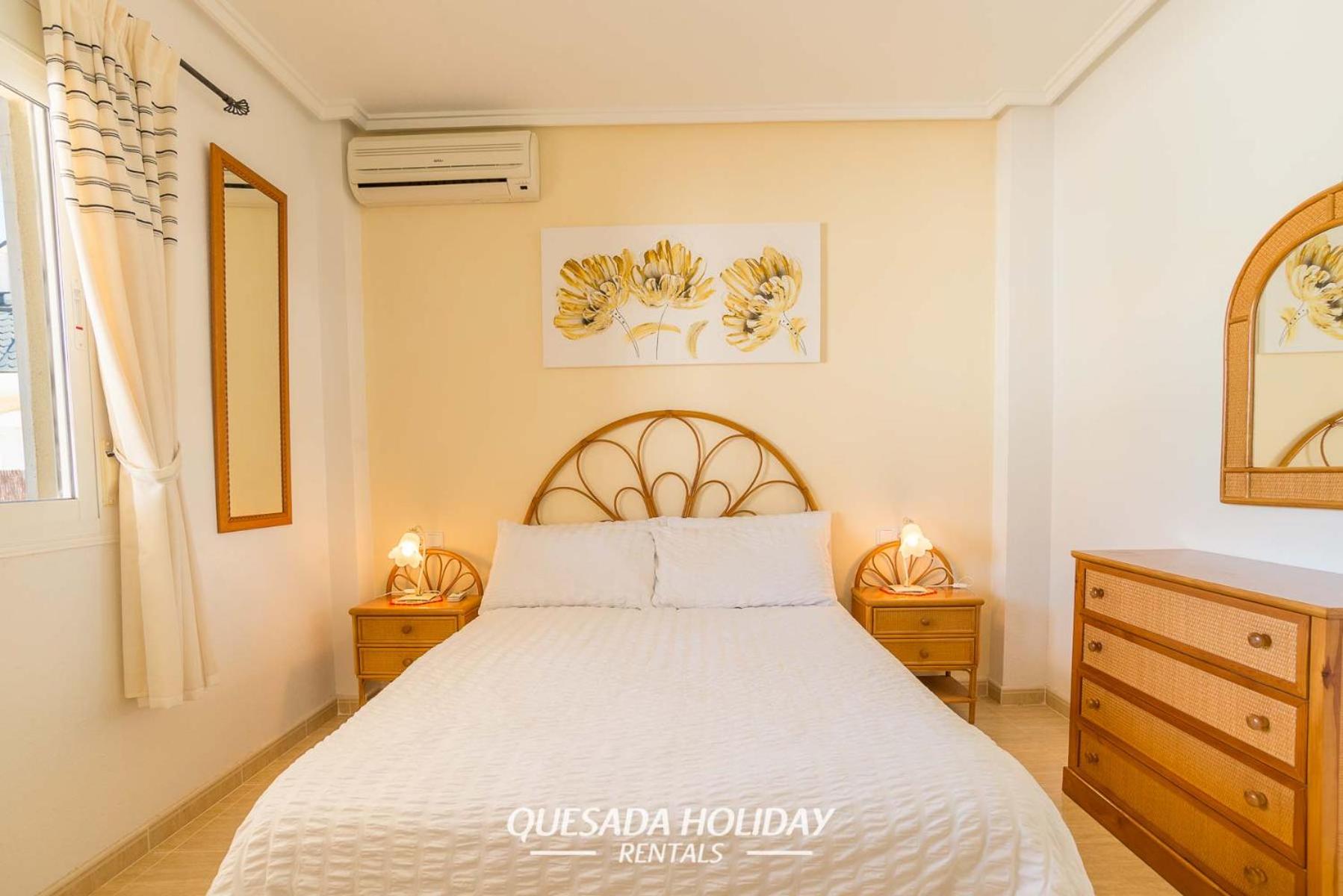 Stunning Central Villa Rosa in Ciudad Quesada Rojales Spacious 4-Bedroom Retreat with Private Pool