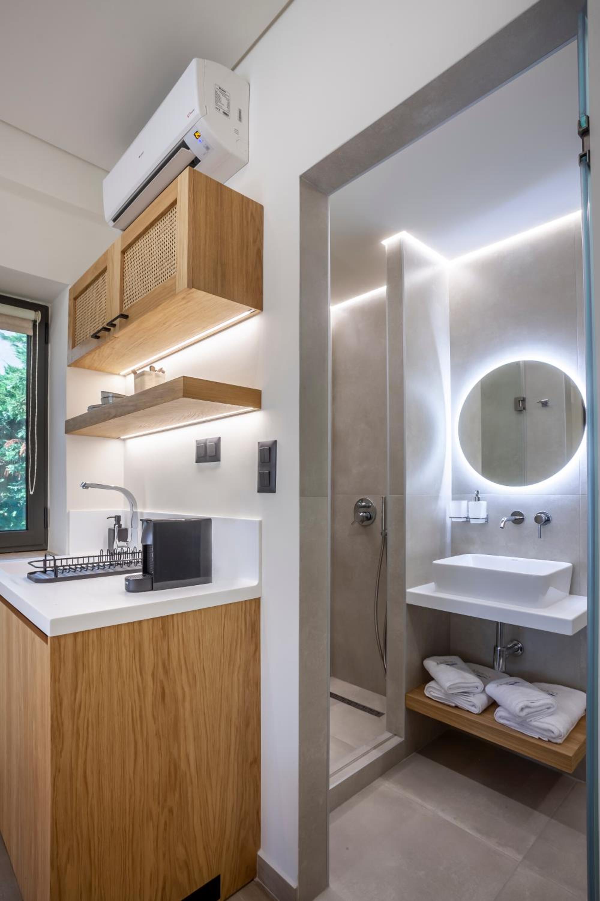 Aliston Deluxe Living - Adults Only view 2