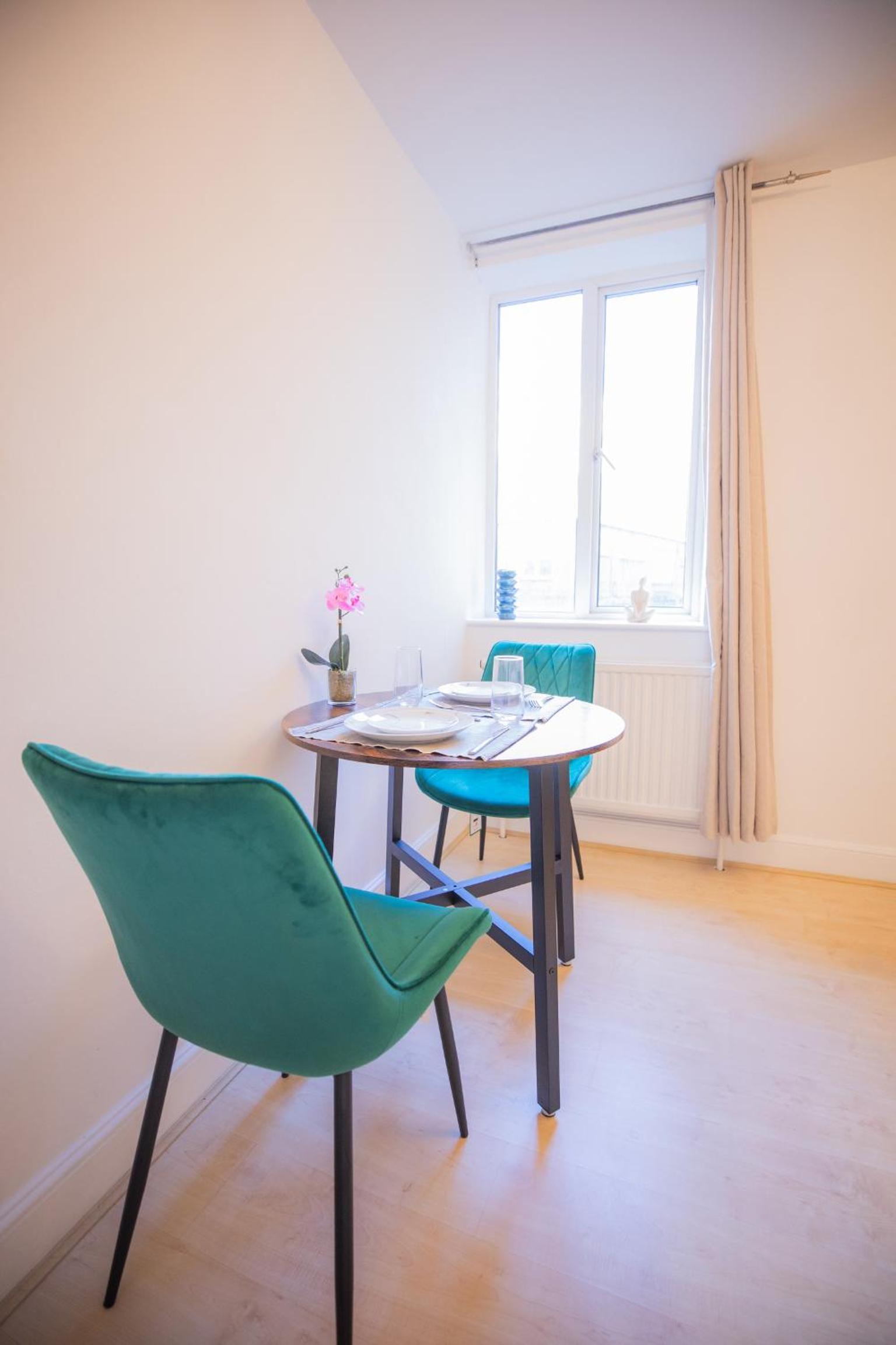 x-One bedroom at Chelsea cloister Hotel