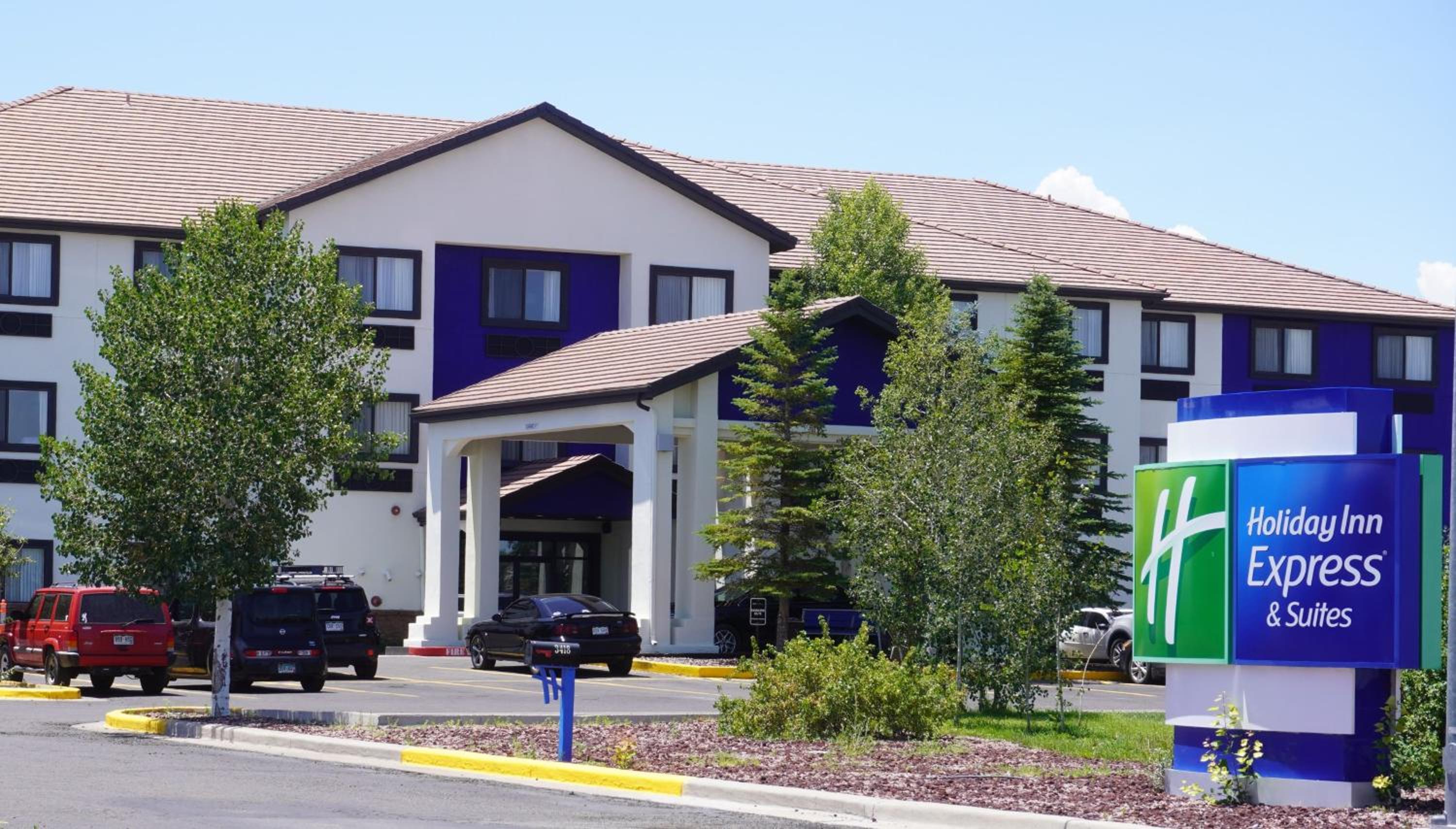 Alamosa Vacations - Holiday Inn Express  Suites Alamosa, an IHG Hotel - Property Image 3