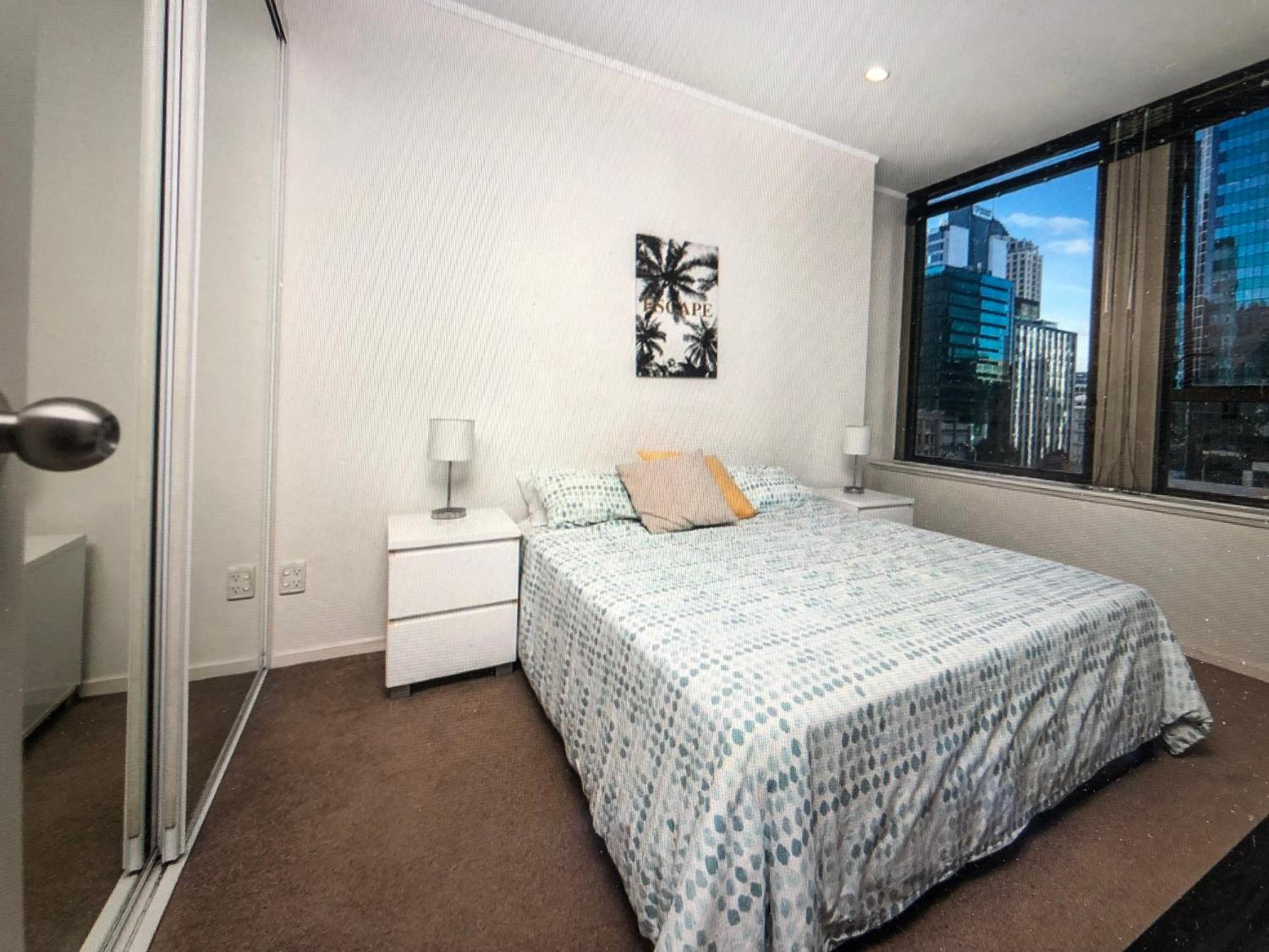 Central location apartments view 3