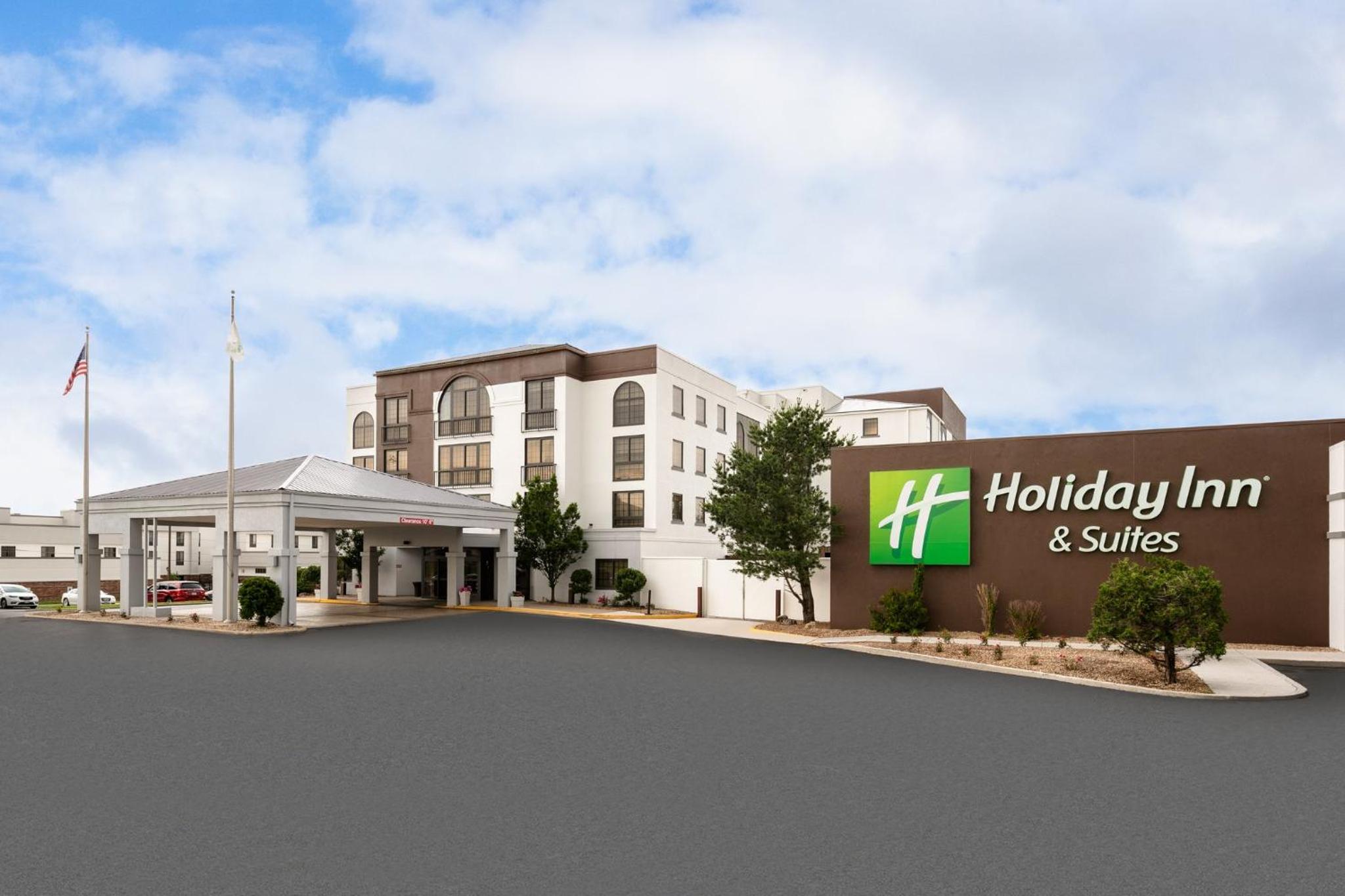 Hotel Holiday Inn Hotel & Suites Springfield, an IHG Hotel - Image 1