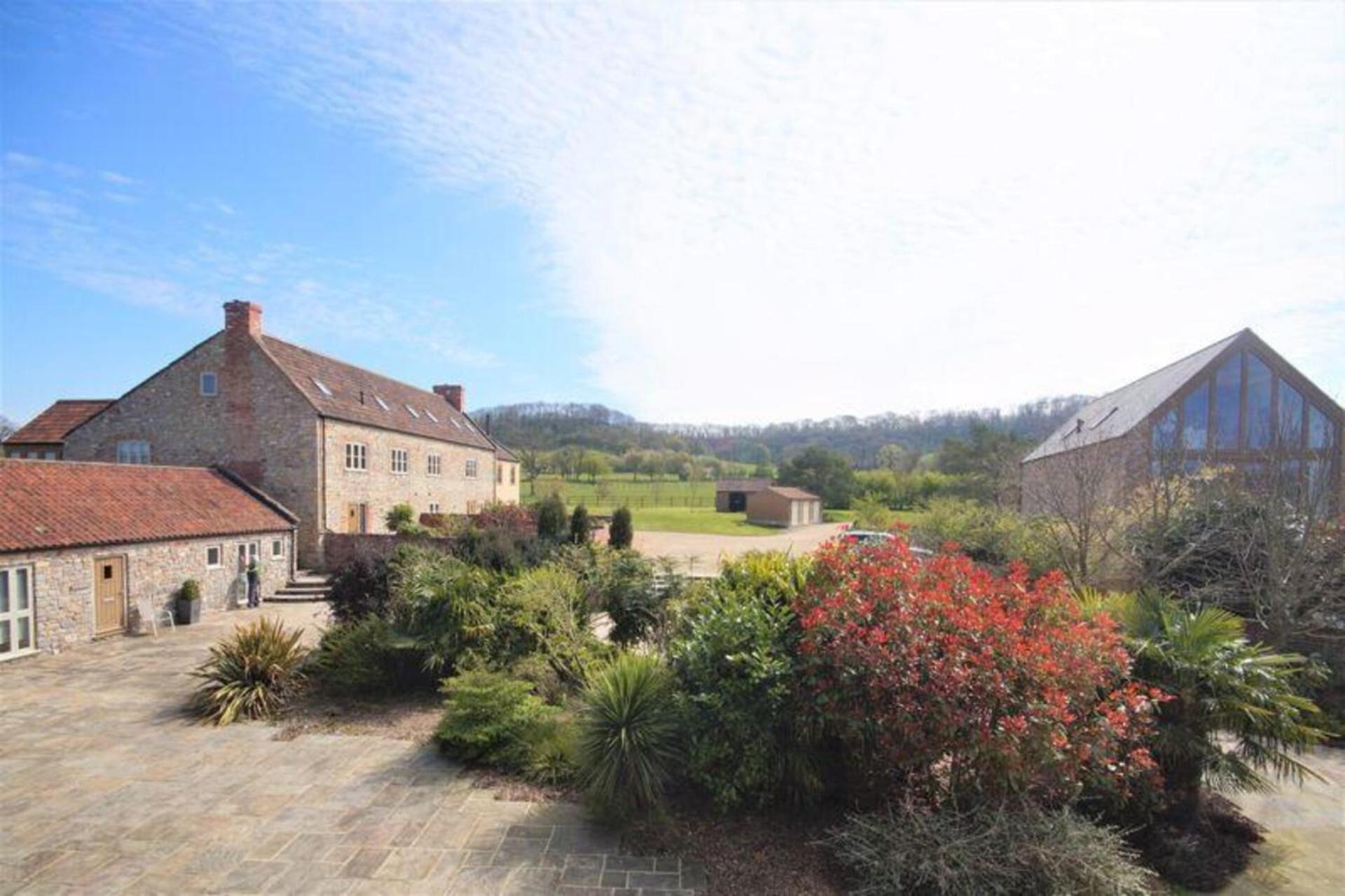 Wells Vacations - Luxury barn conversion - Property Image 1