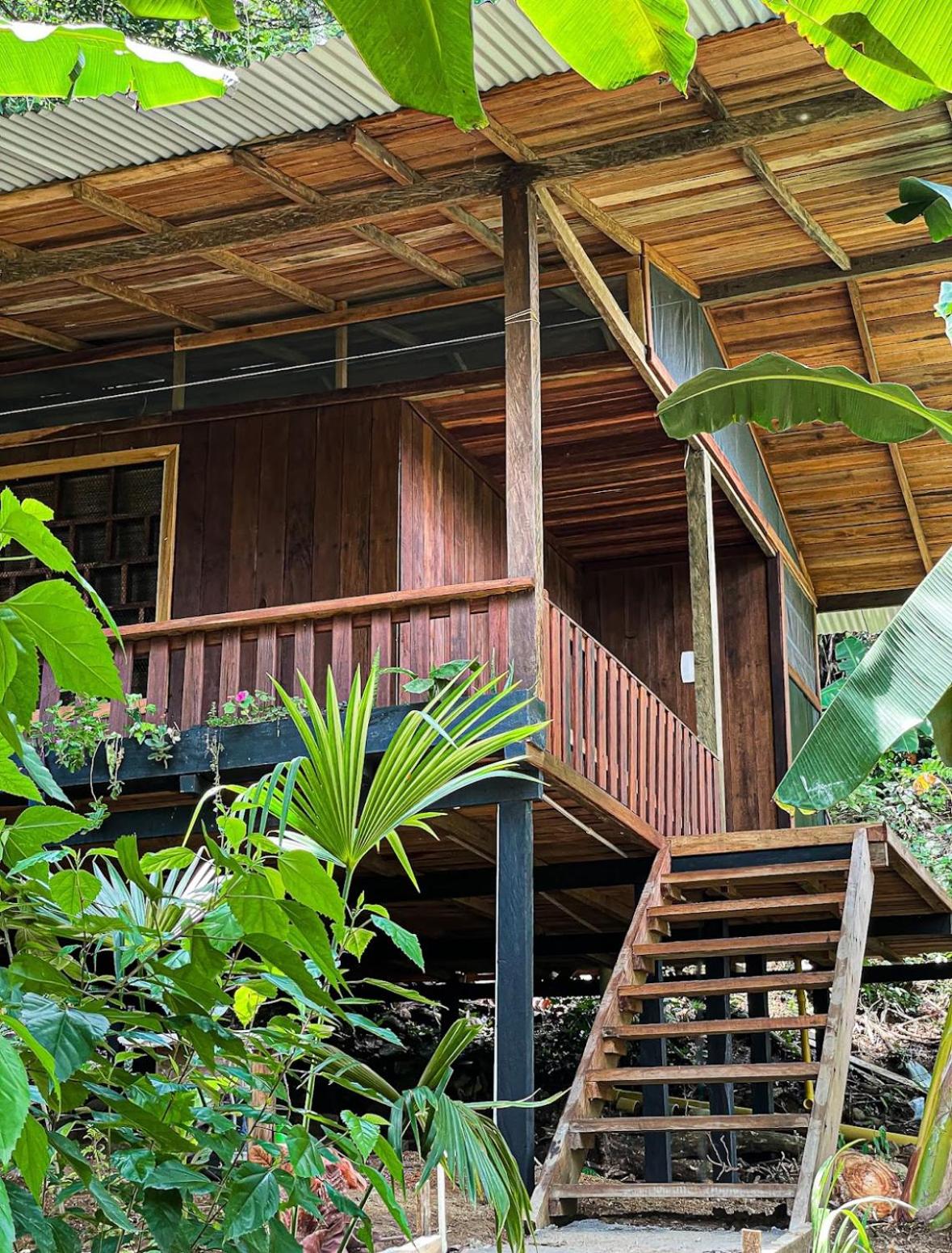 Ecohotel Iraka Cabañas Privadas en Selva y Playa