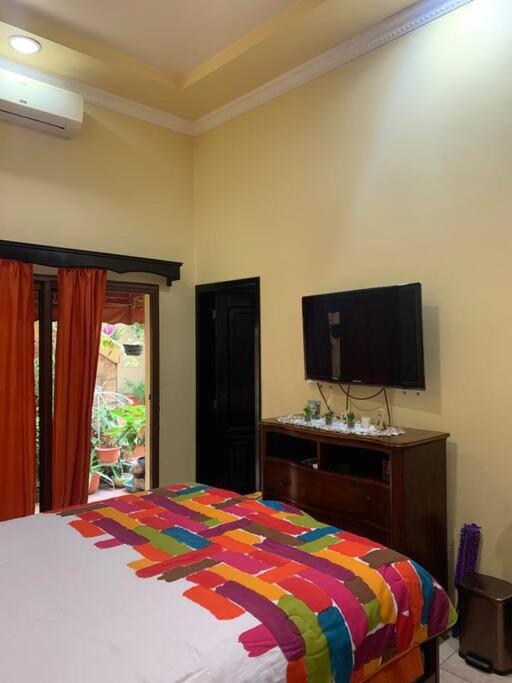 Residencial Santa Cruz apartamento full amueblado