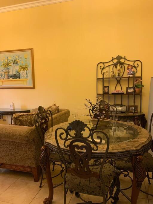 Residencial Santa Cruz apartamento full amueblado