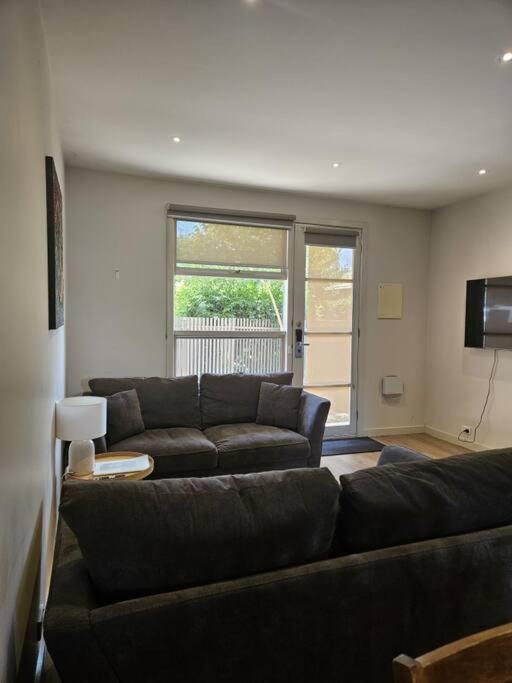 Central Shepparton Apartment 13