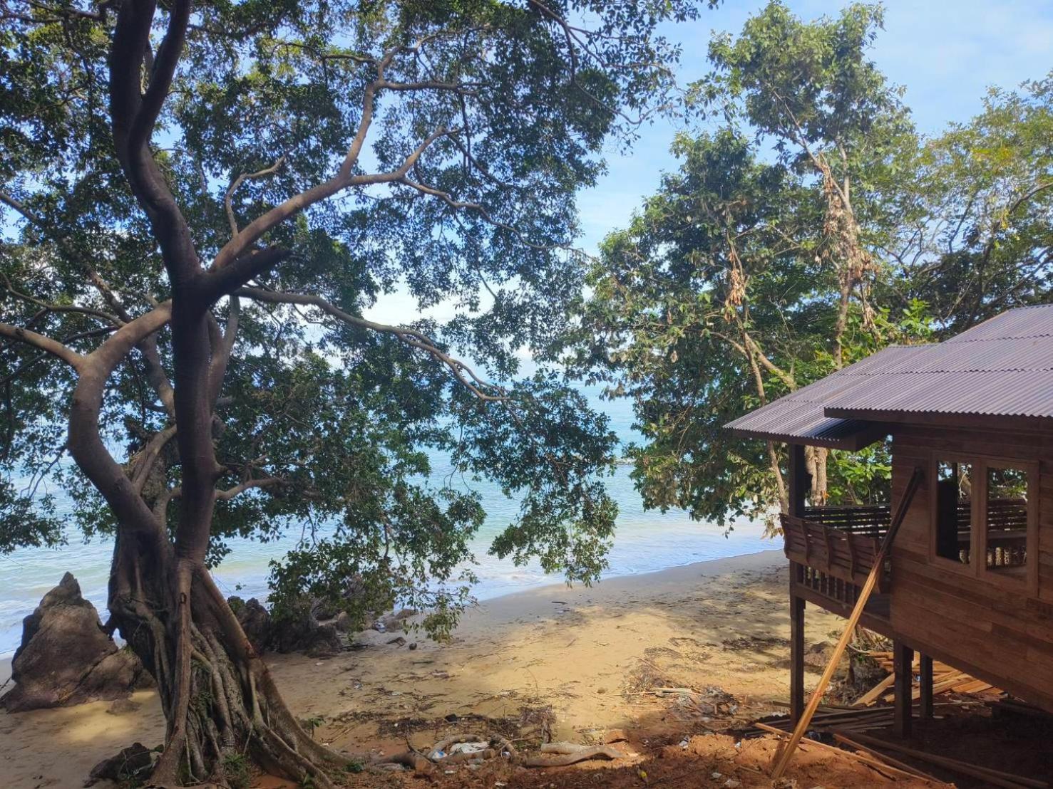 Kohjum Seafront Resort view 5