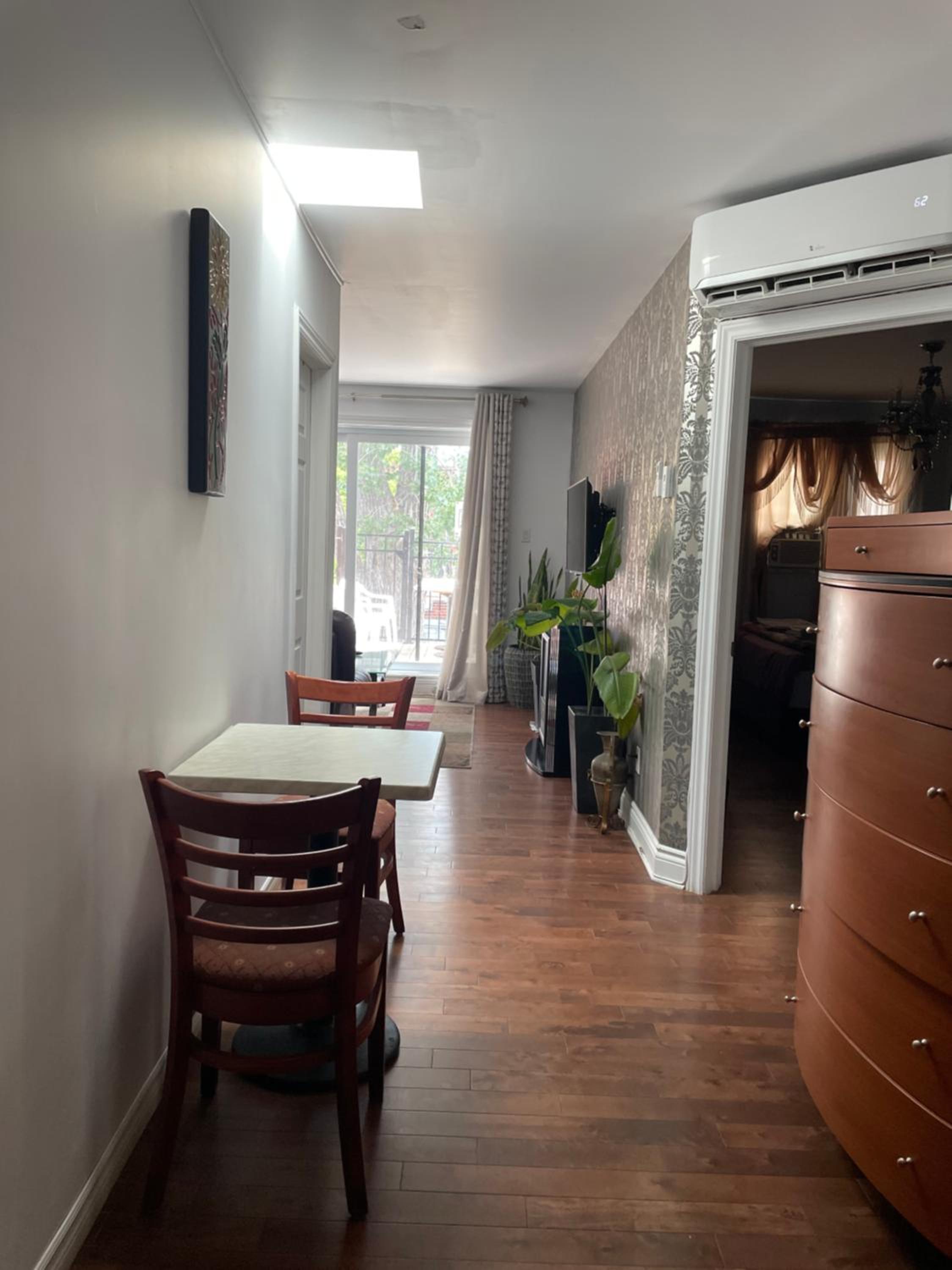 Self service small breakfast, 2 double beds private room