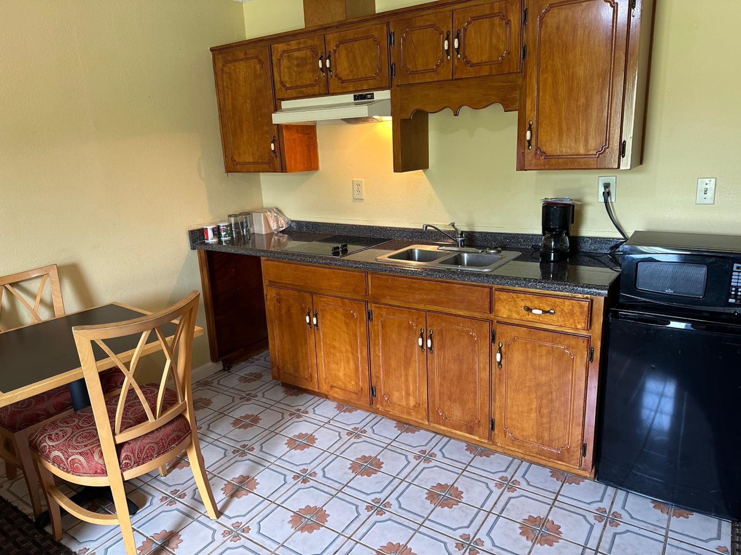 Royal Inn - Anniston, Foto 28