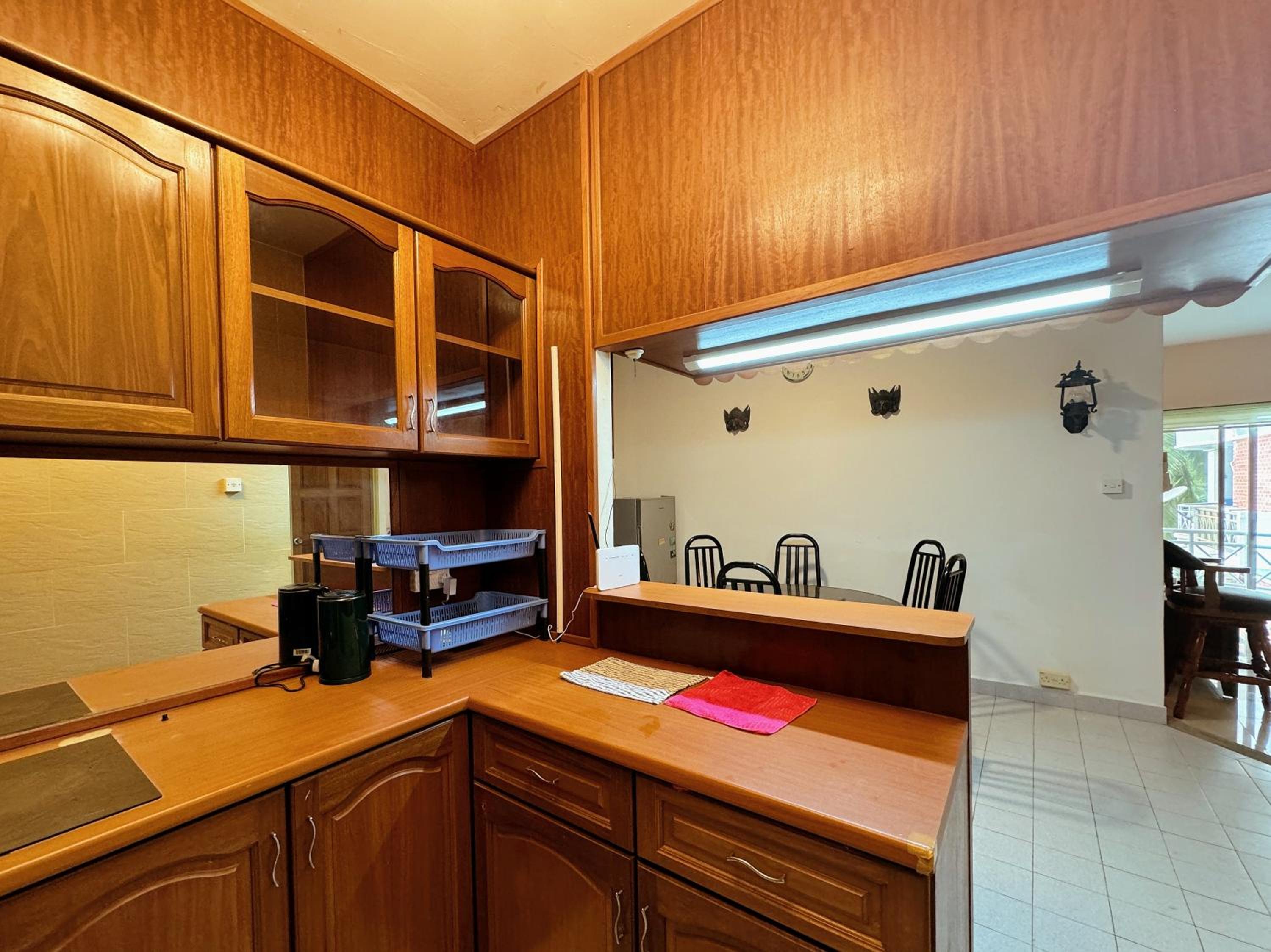Skyline house photo 4