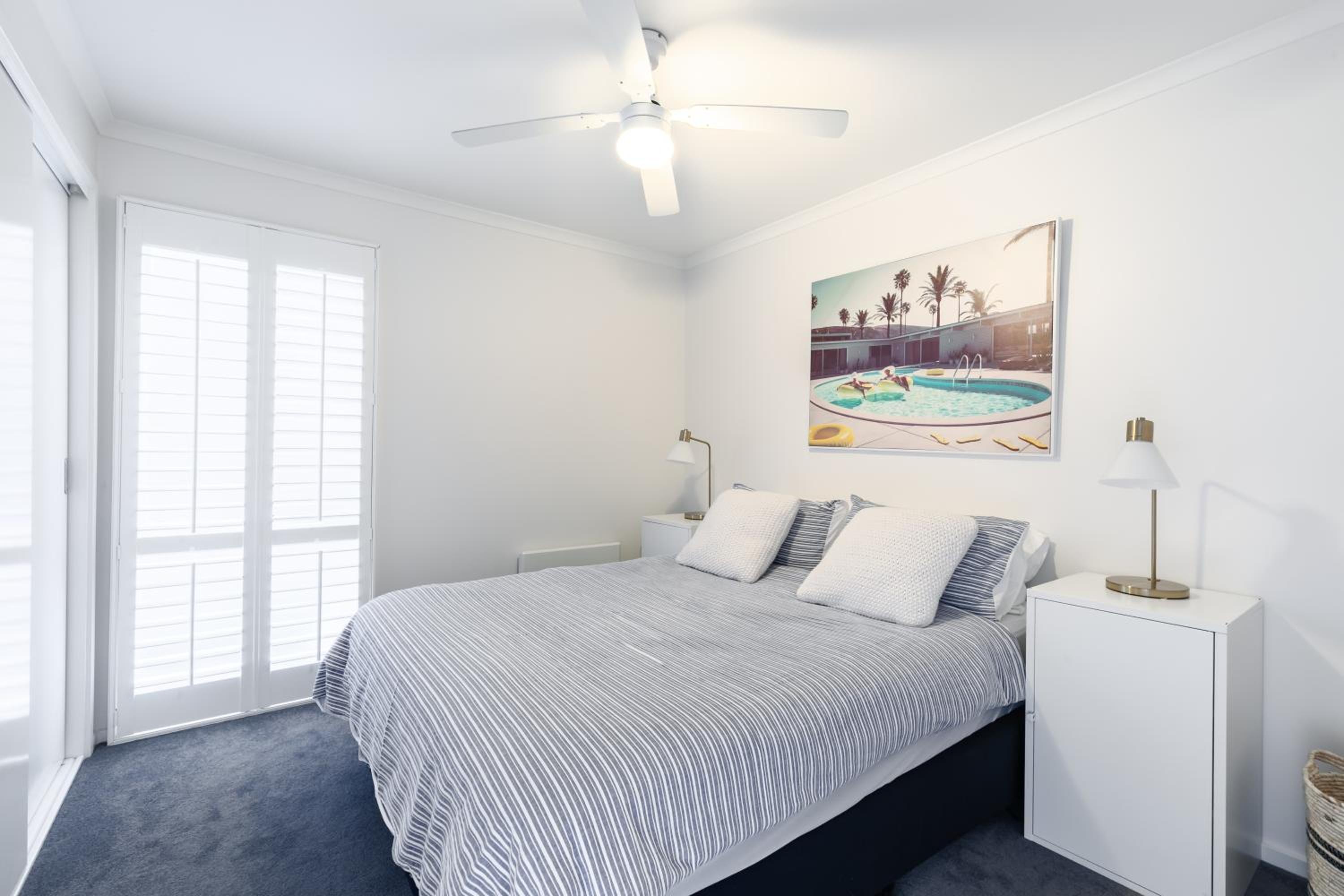 Stylish Beach House Retreat - Close to River & Shops