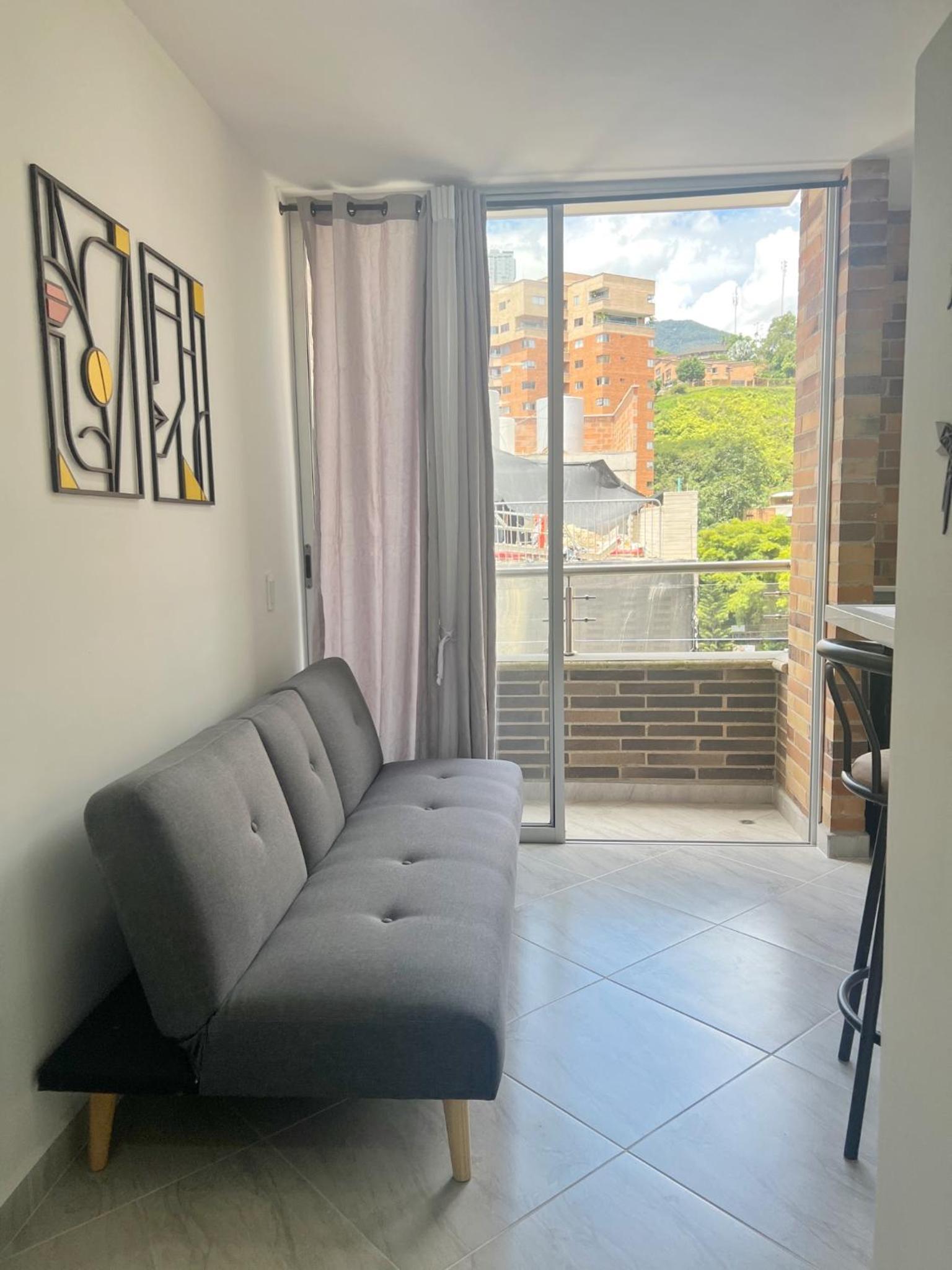 Apto Céntrico con balcón