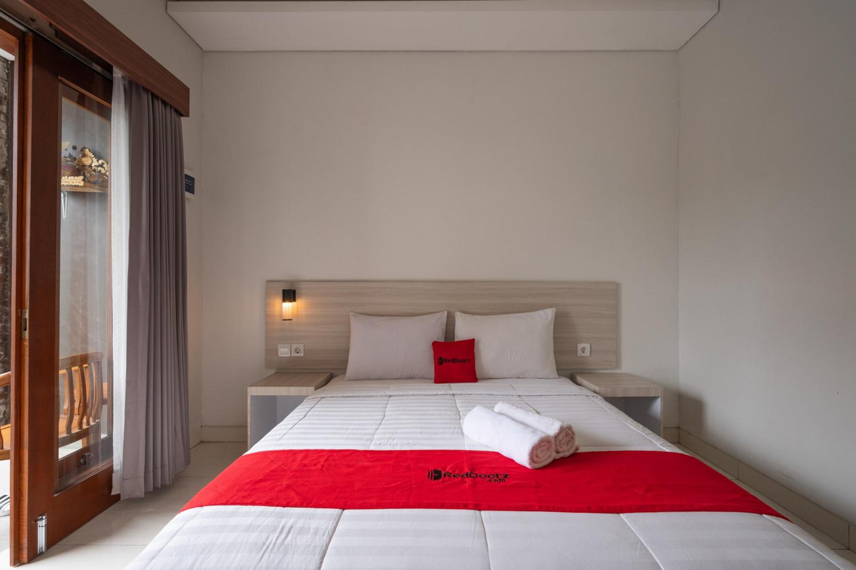 RedDoorz Plus at Yasa's Living Denpasar