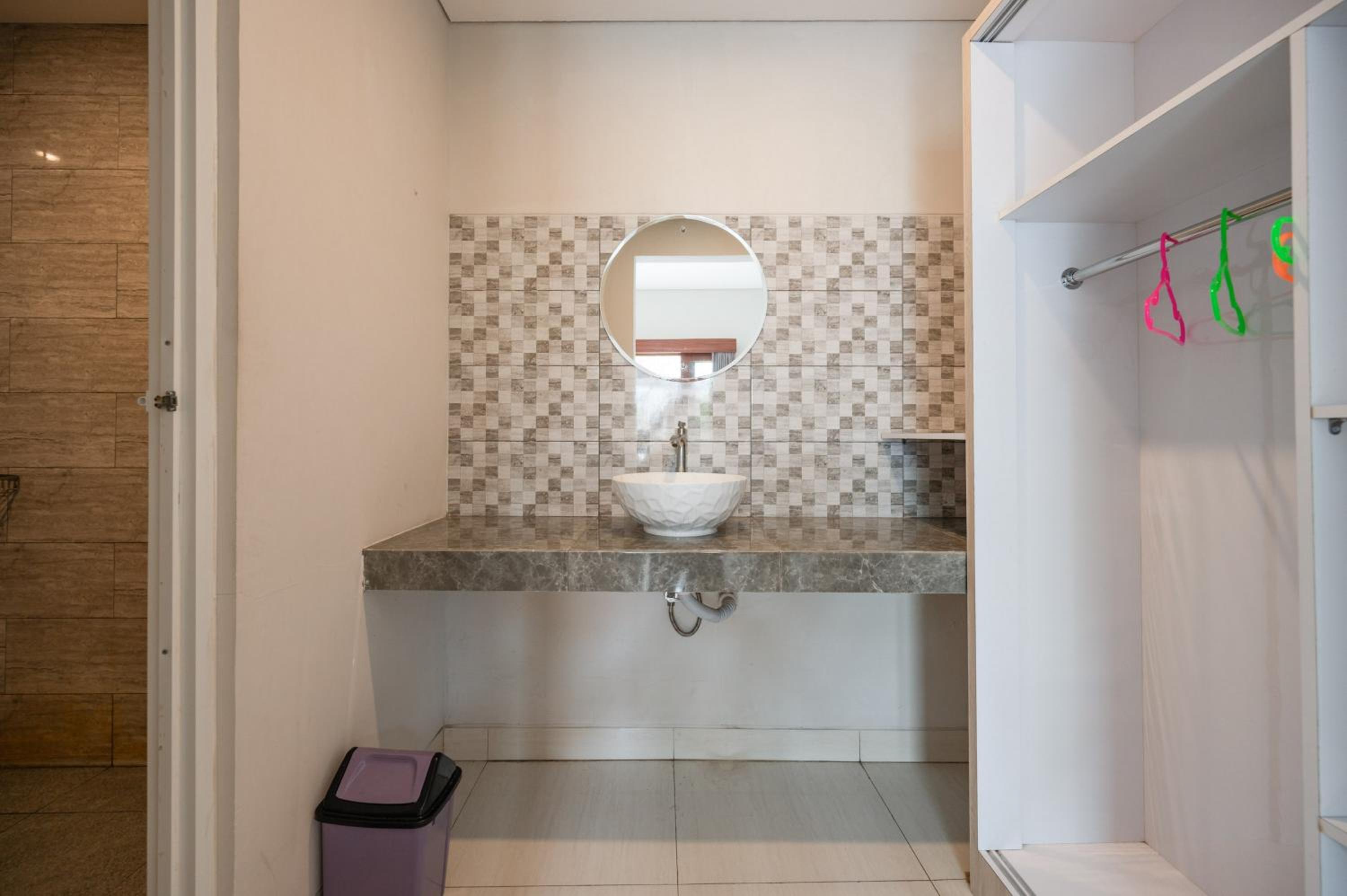 RedDoorz Plus at Yasa's Living Denpasar