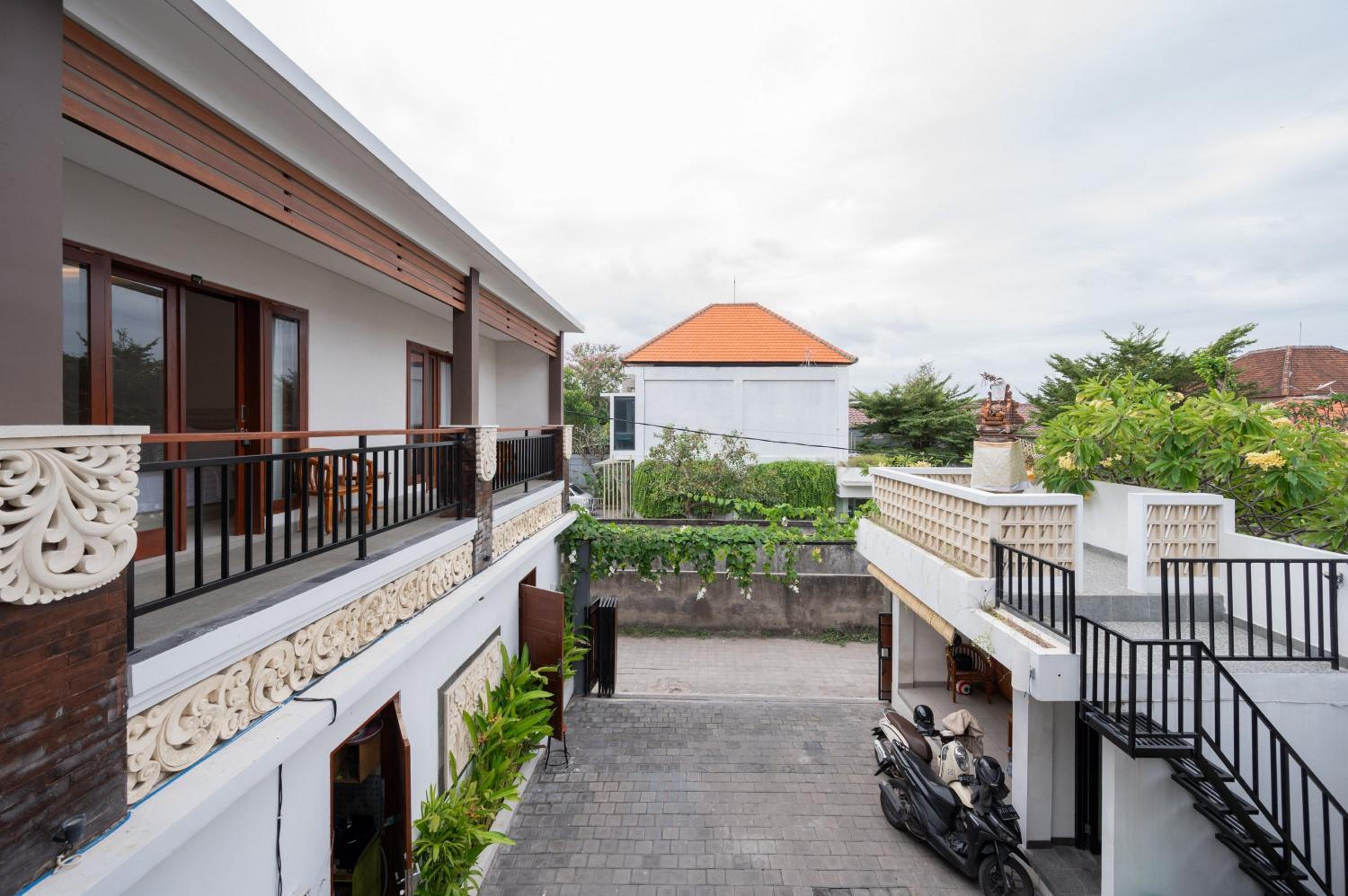 RedDoorz Plus at Yasa's Living Denpasar