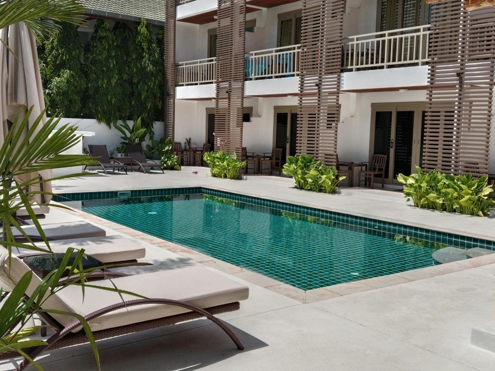 Hotel Ampha Place Hotel - Image 1