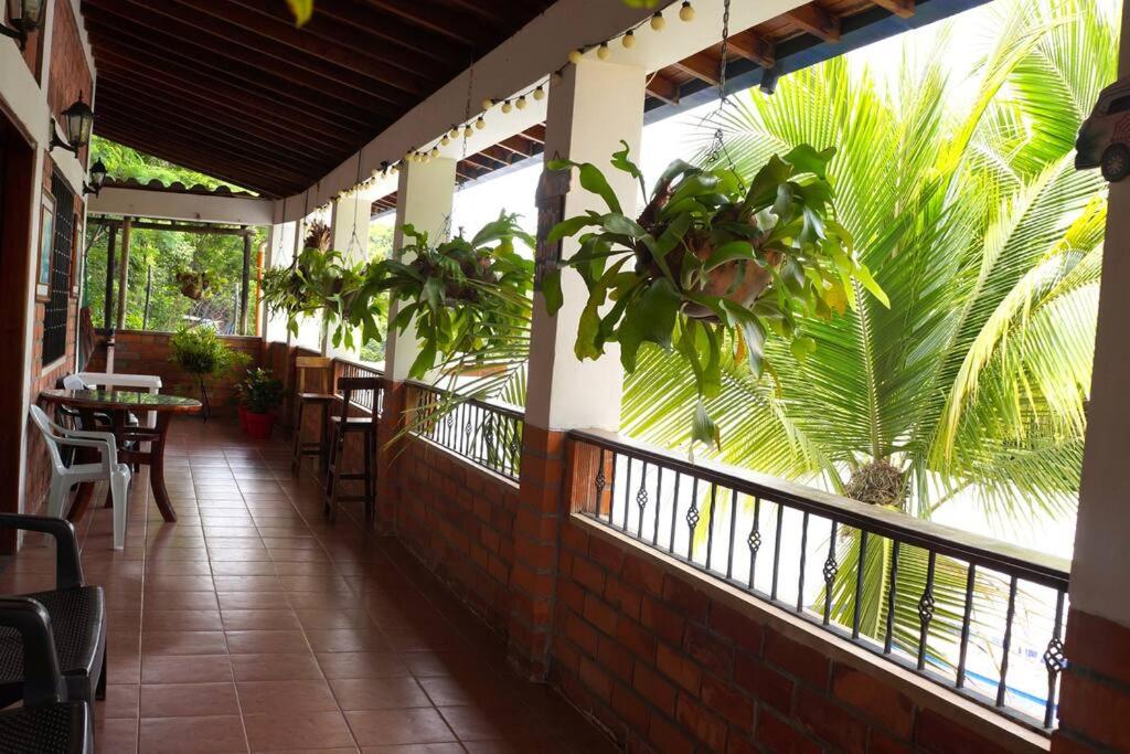 Villa Cantaleta a 3 Cuadras del Parque