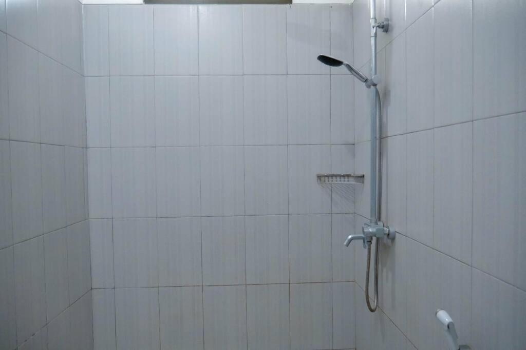 Puncak Villa Lotus D33 view 5