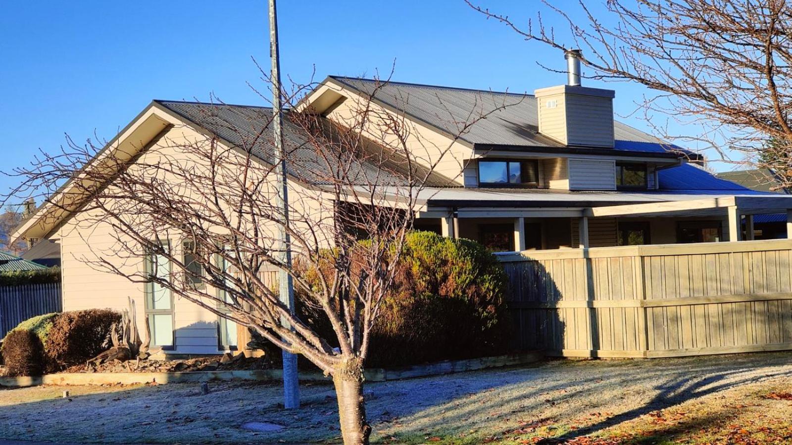 3 Grantham Drive