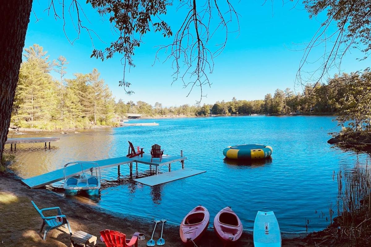 Muskoka Waterfront Cottage - Moon River with HOT TUB