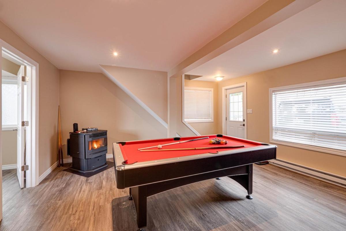 Muskoka Waterfront Cottage - Moon River with HOT TUB