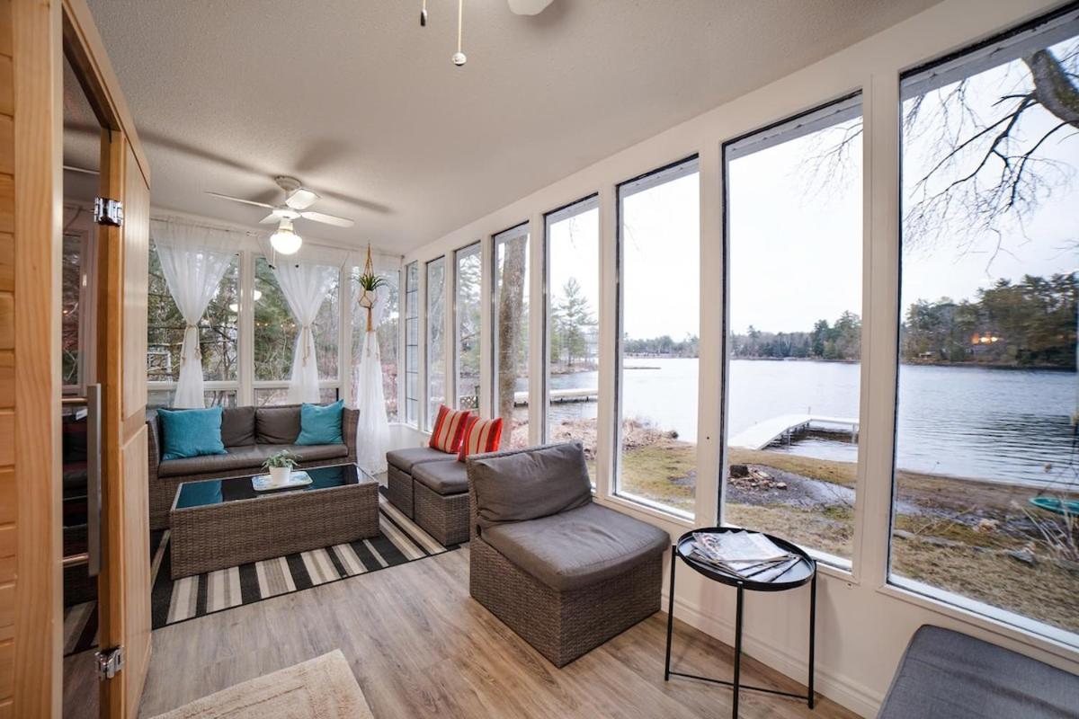 Muskoka Waterfront Cottage - Moon River with HOT TUB
