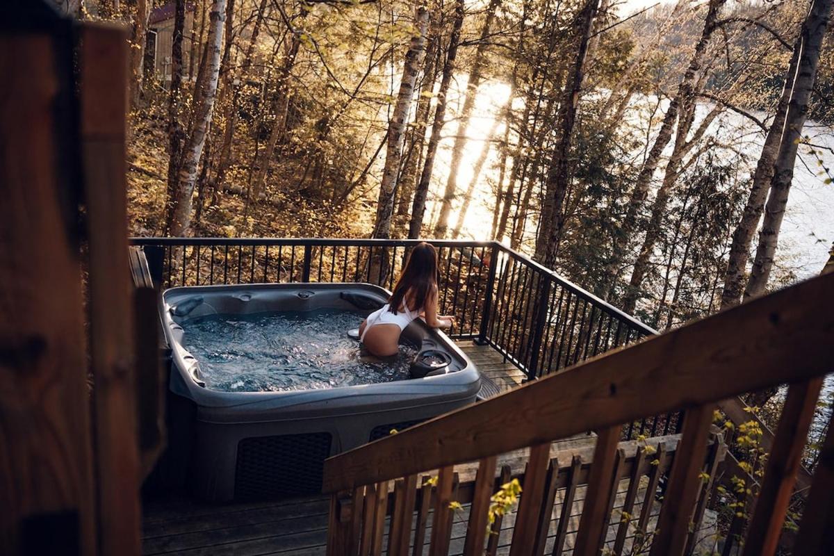 Lakefront Retreat & Panoramic Views With Hot Tub and Sauna
