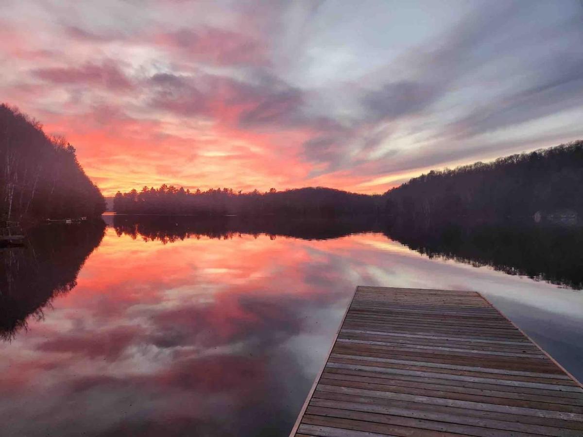 Lakefront Retreat & Panoramic Views With Hot Tub and Sauna