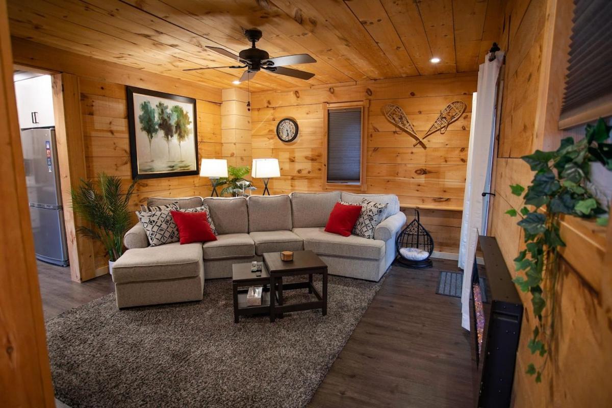 Lakefront Retreat & Panoramic Views With Hot Tub and Sauna