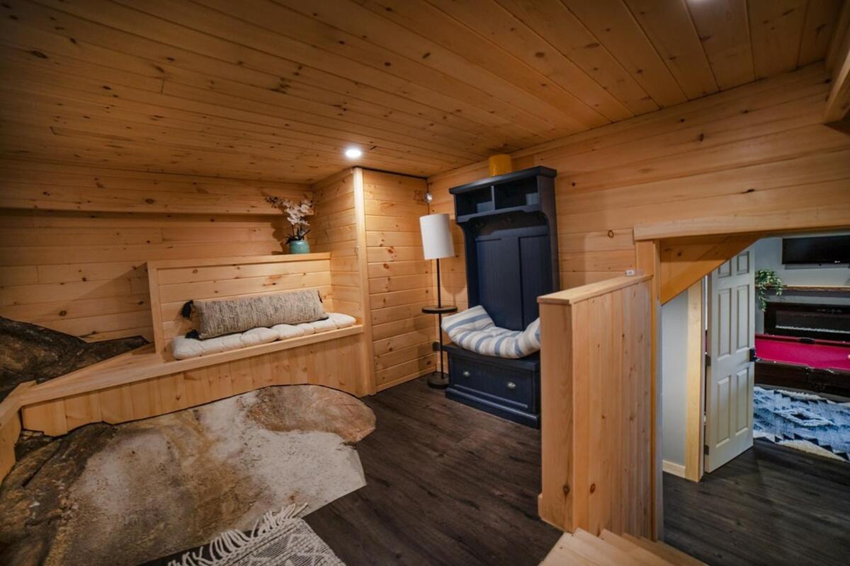 Lakefront Retreat & Panoramic Views With Hot Tub and Sauna