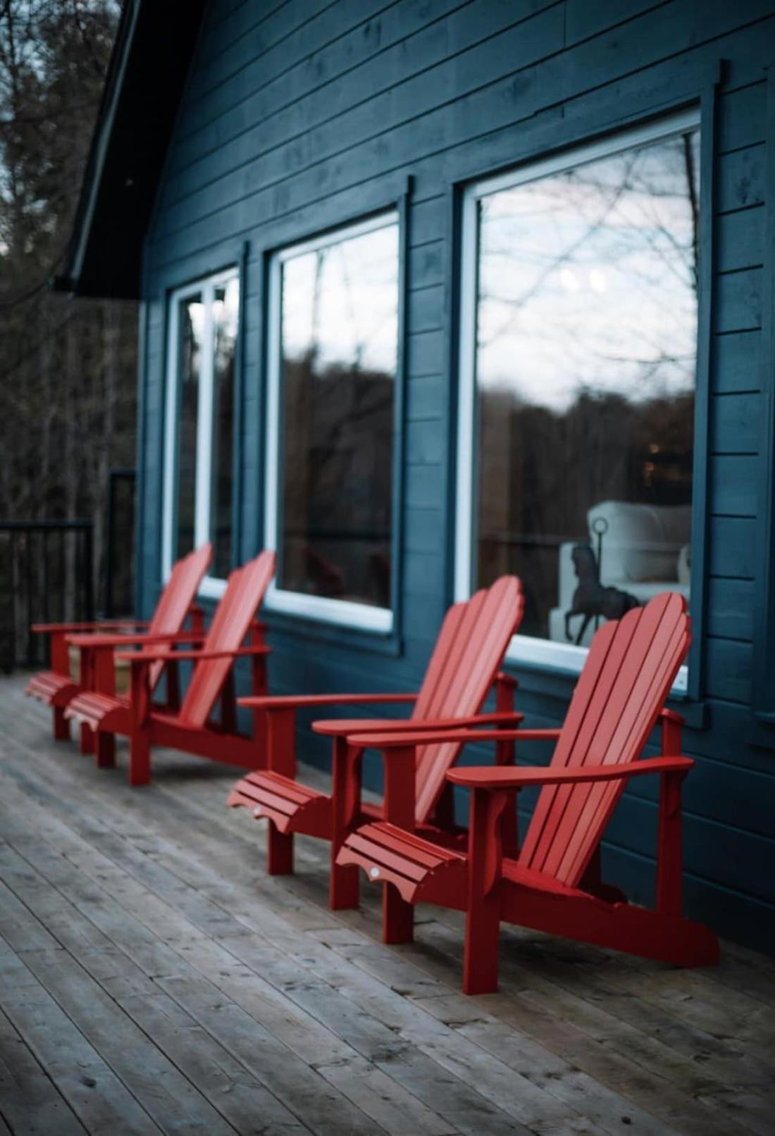 Lakefront Retreat & Panoramic Views With Hot Tub and Sauna