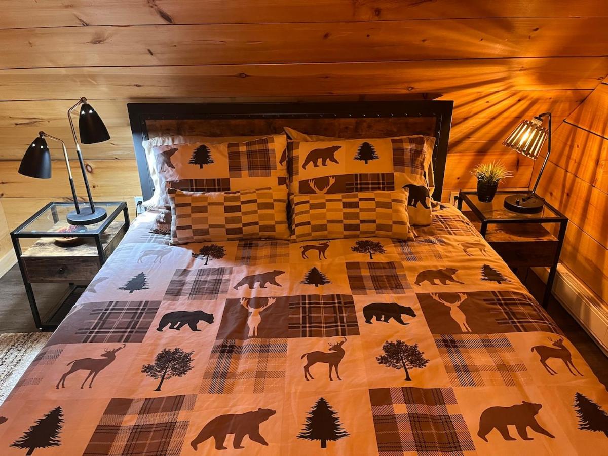 Lakefront Retreat & Panoramic Views With Hot Tub and Sauna