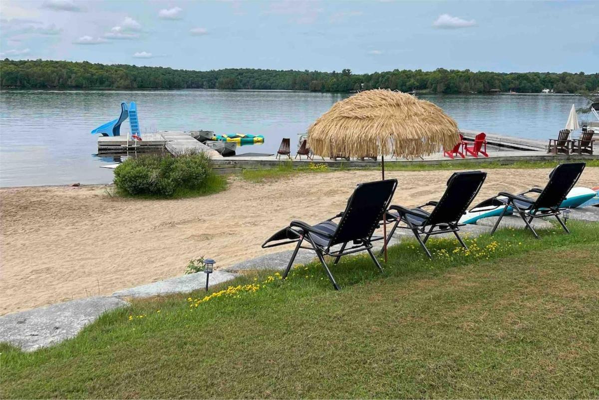Beachfront Cottage #2- Maijac Resort & Marina