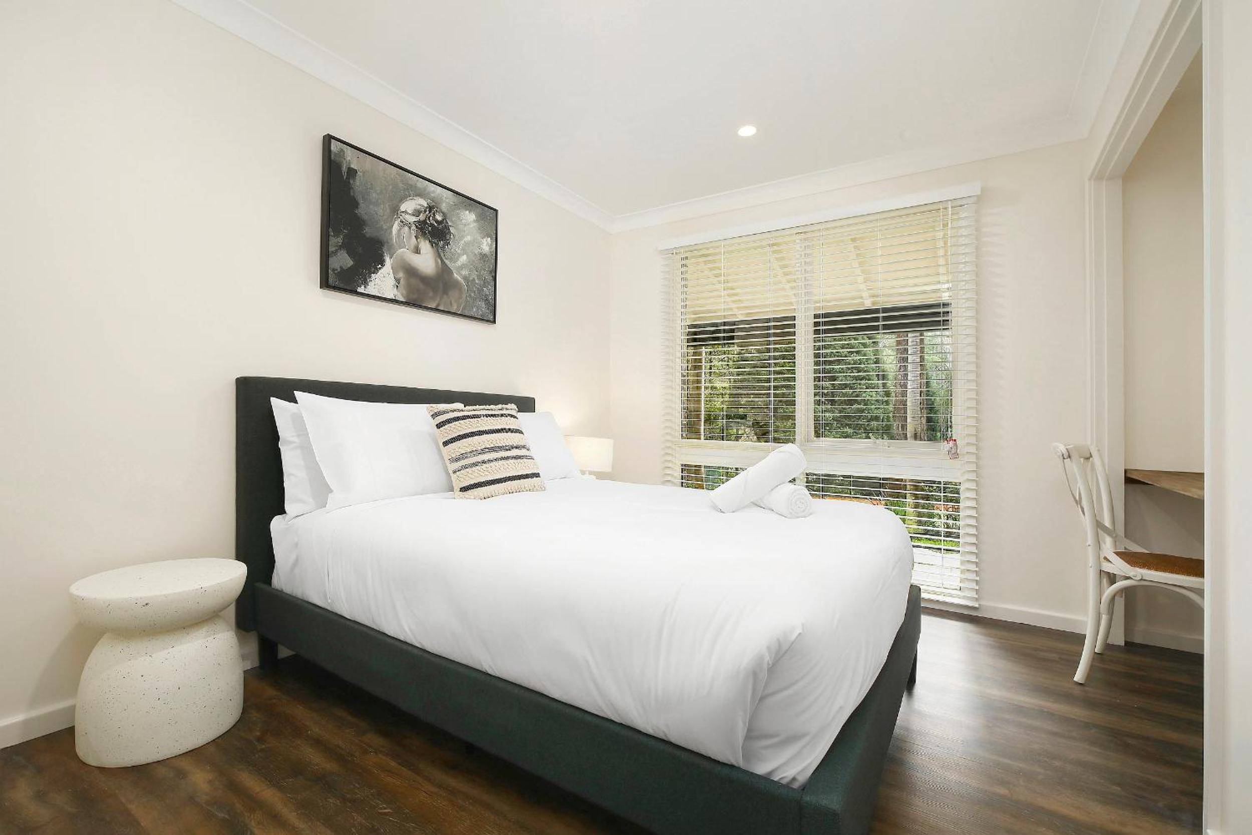 Acreage Estate -Mini Horses -Outdoor Spa -Tennis Court