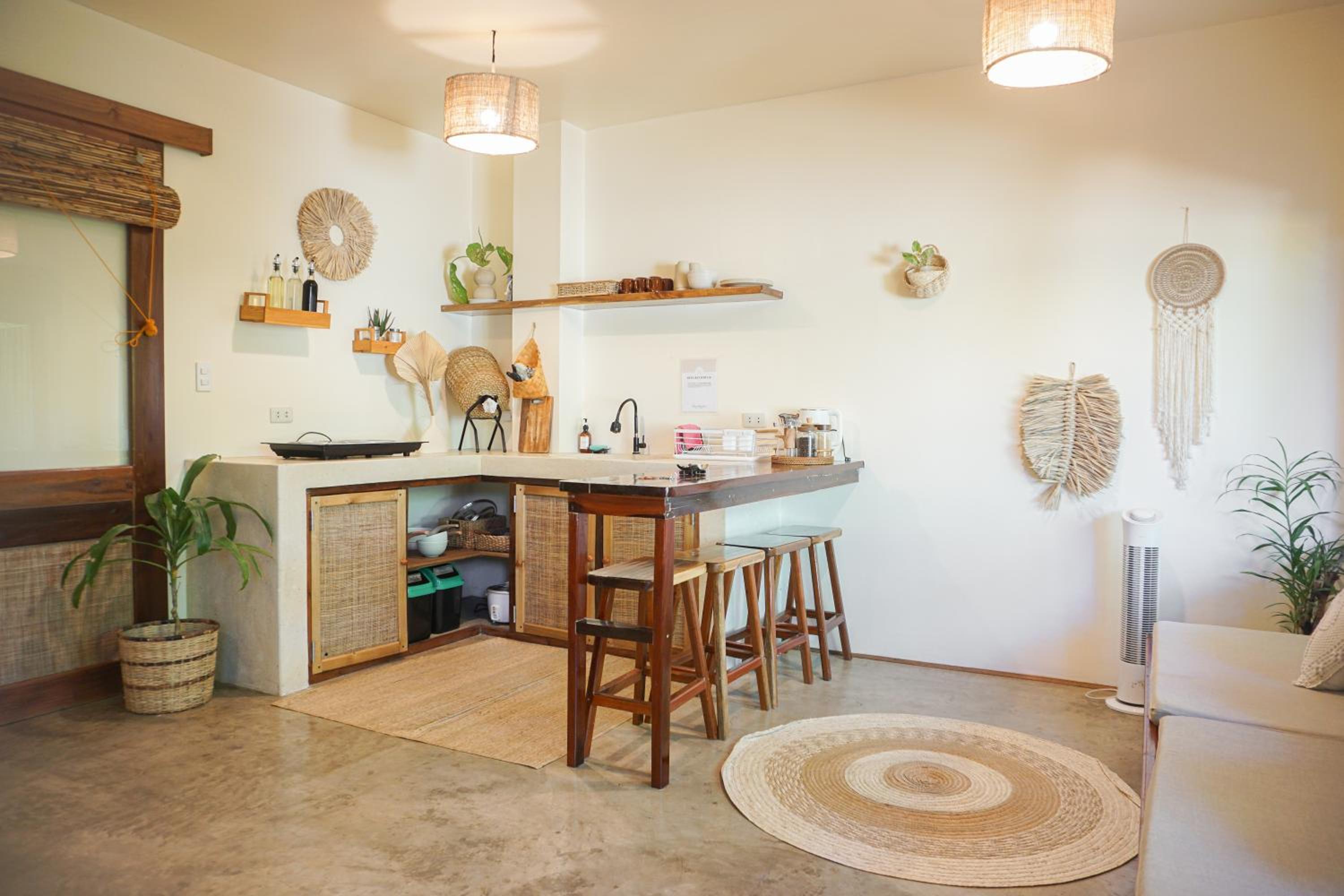 Greenhouse Siargao Roadside Boutique Apartments