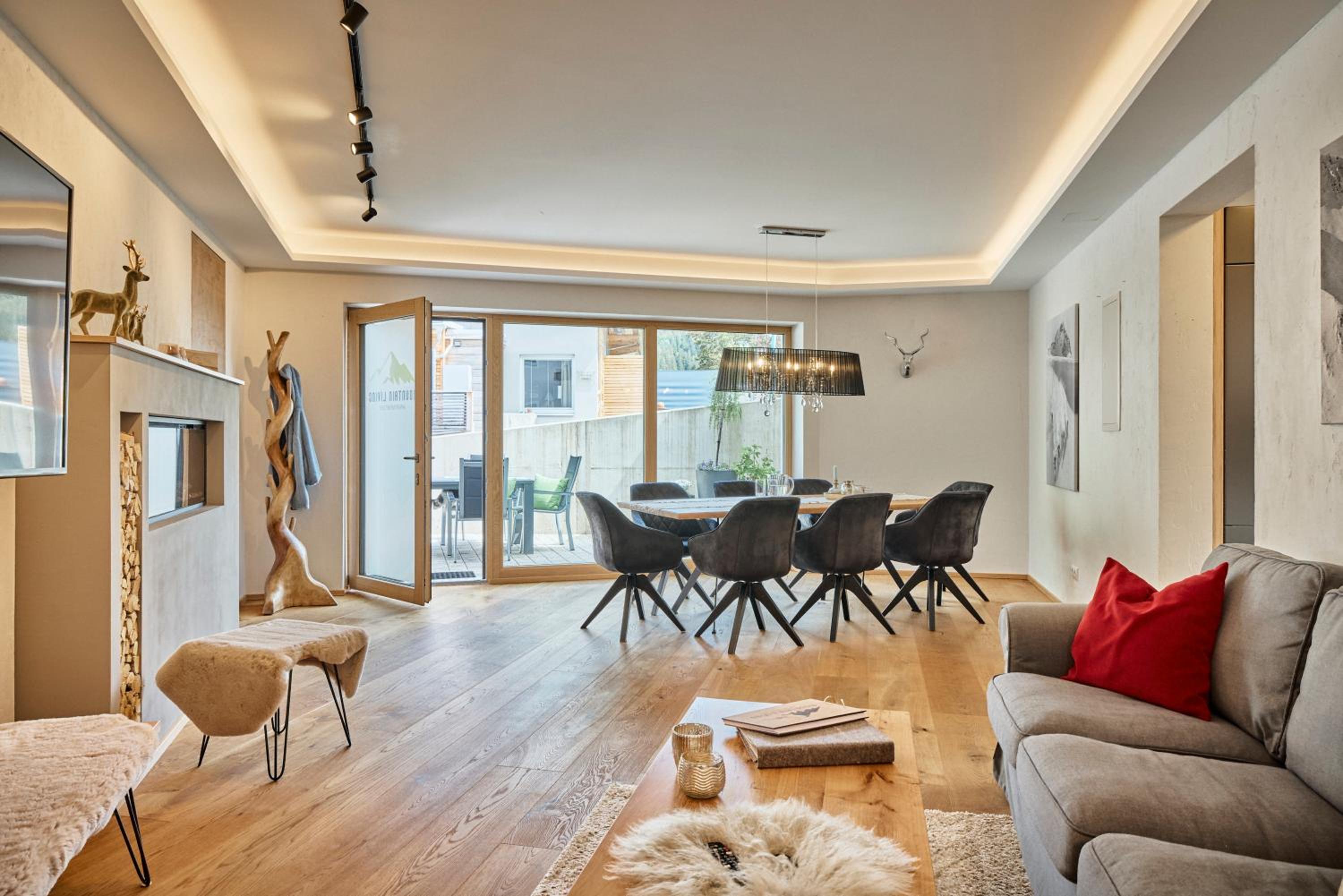Mountain Living Ski-in & Ski out Silvretta Sommer Card Including